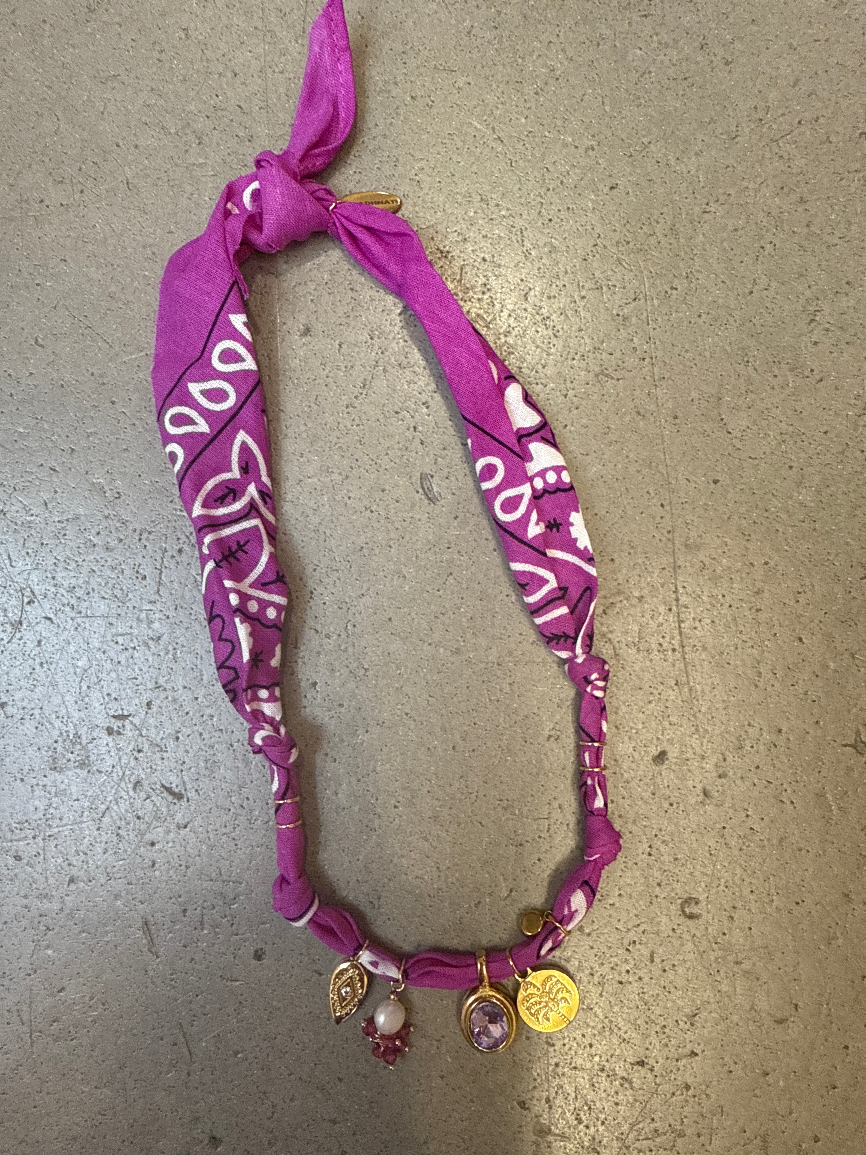 Kette Bandana lila