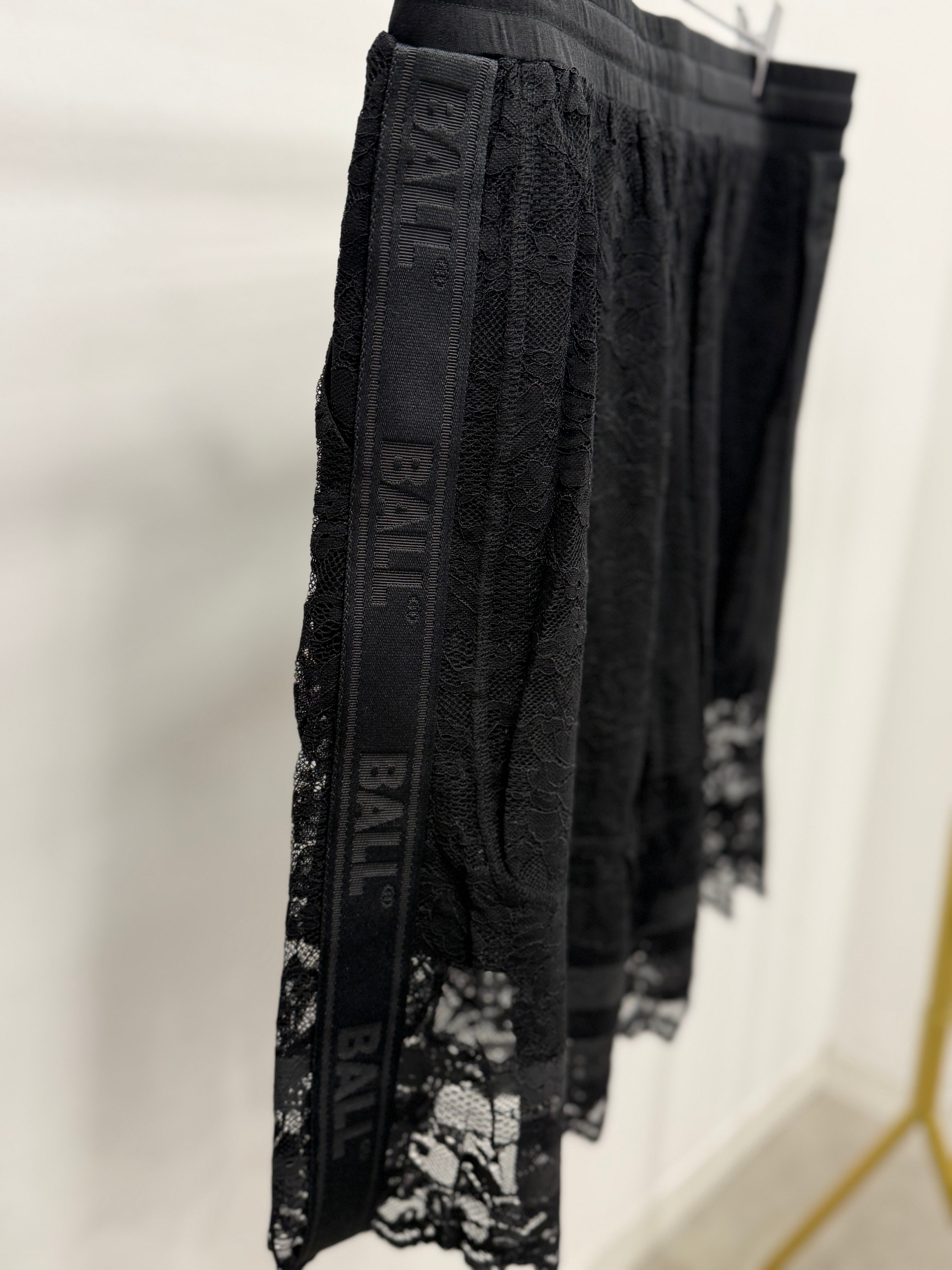 Ball BAFINE LACE BERMUDA
