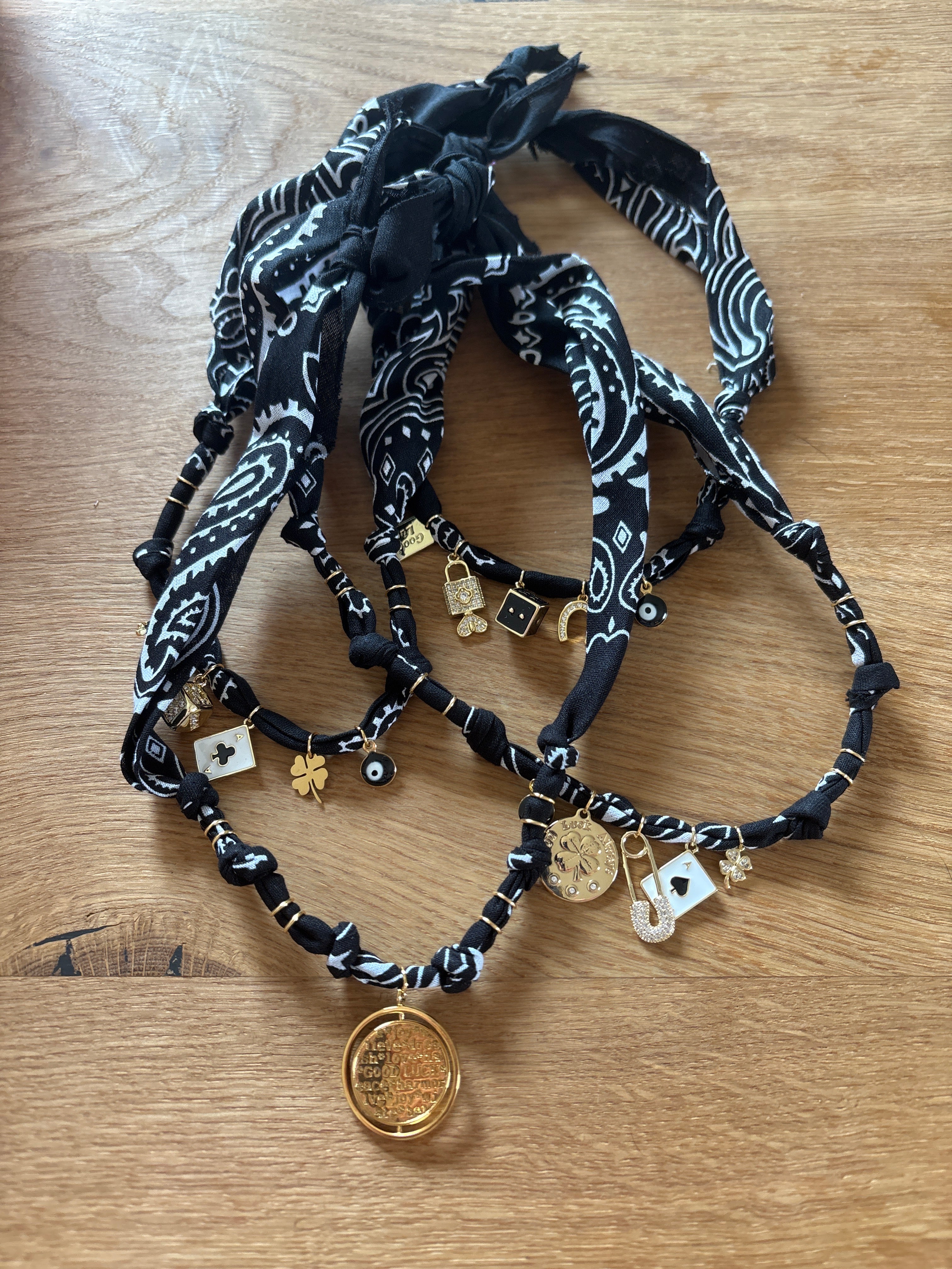 Kette Bandana black
