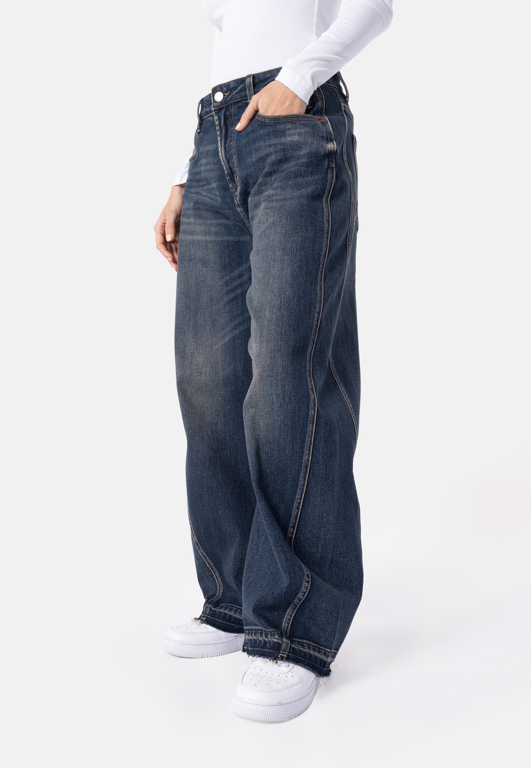 Hose Noralie Elias Rumelis