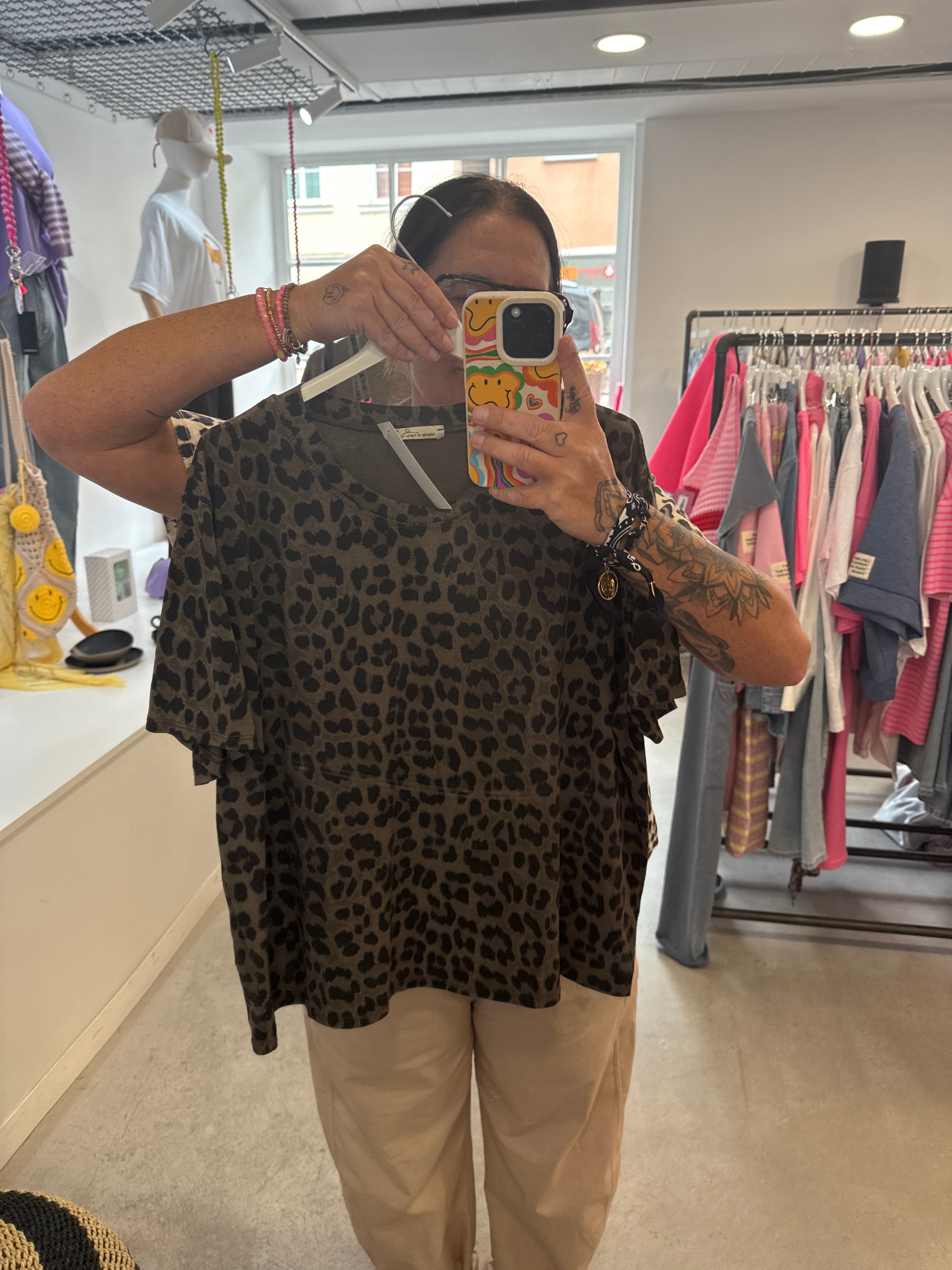 T-Shirt Leo