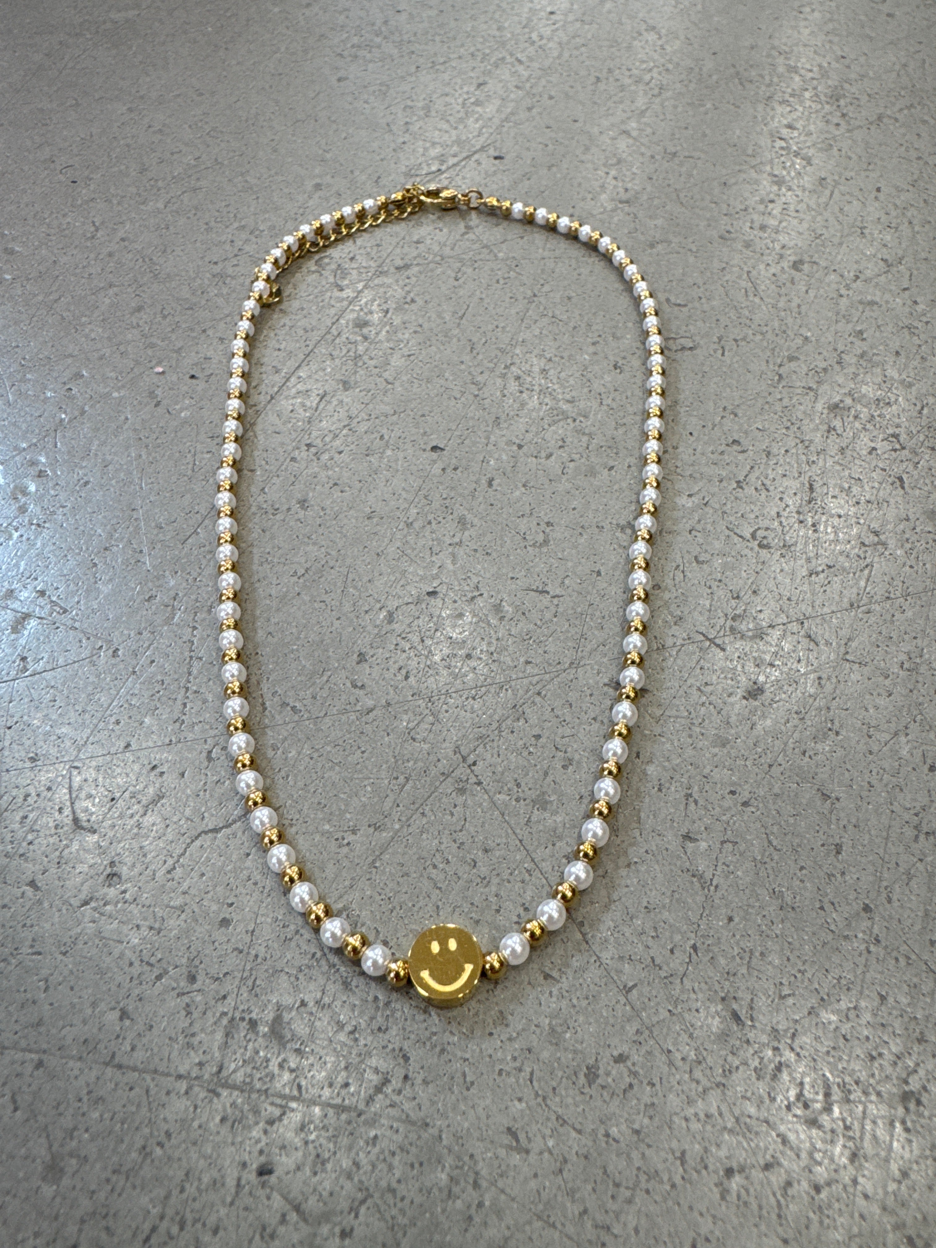 Kette Smiley Pearl Gold