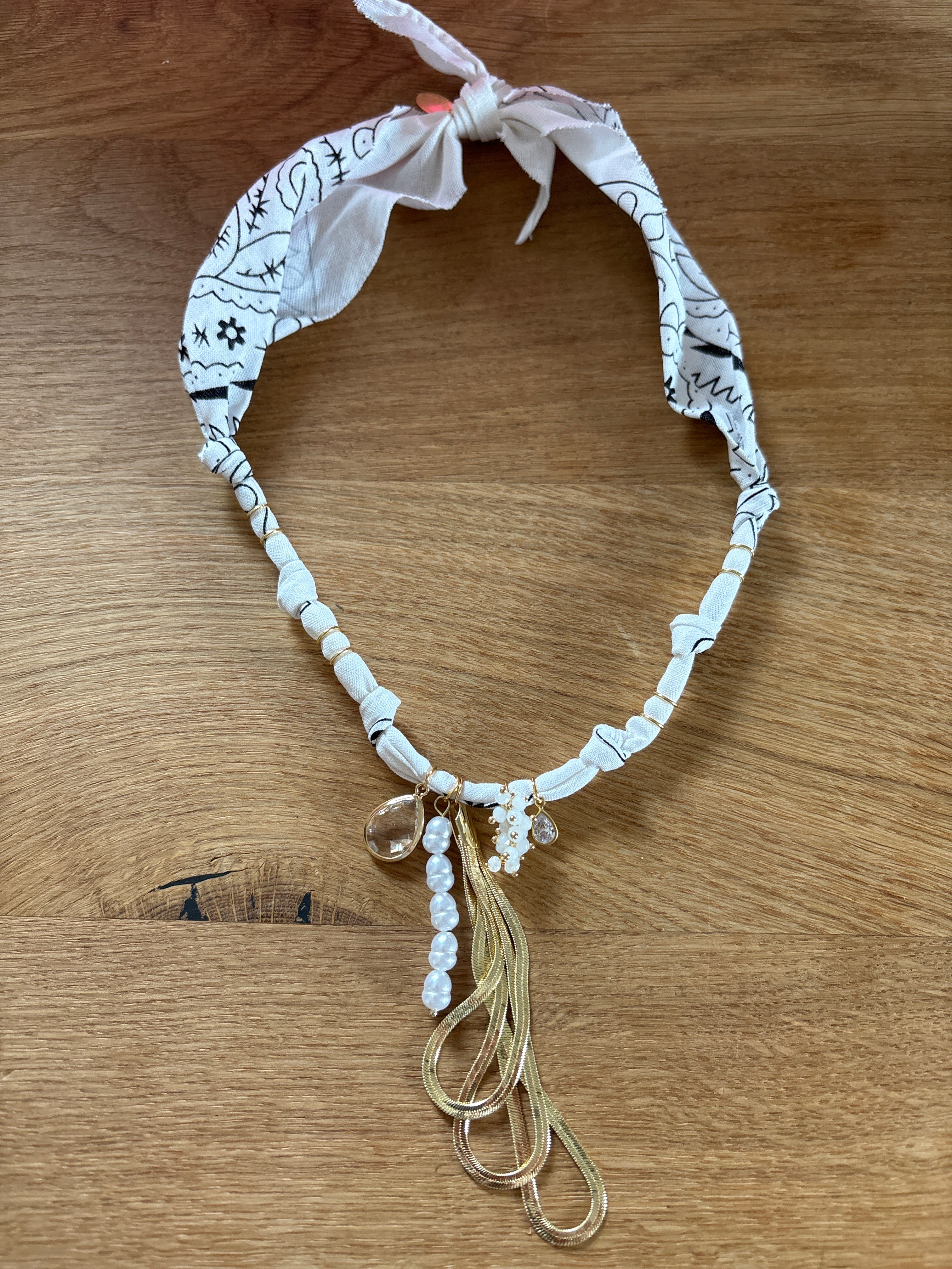 Kette Bandana weiß