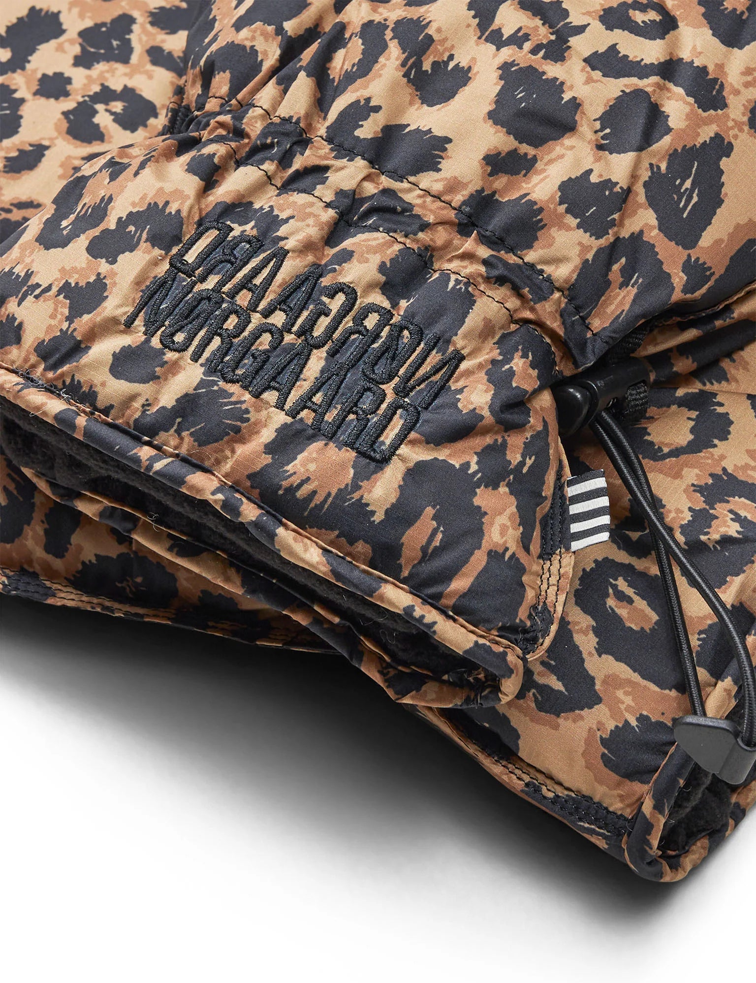 MADSNORGAARD LEO Pillow GLOVE