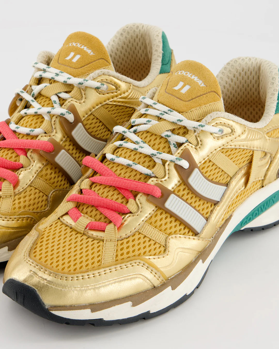 COOLWAY Runner 2003 Golden Flame