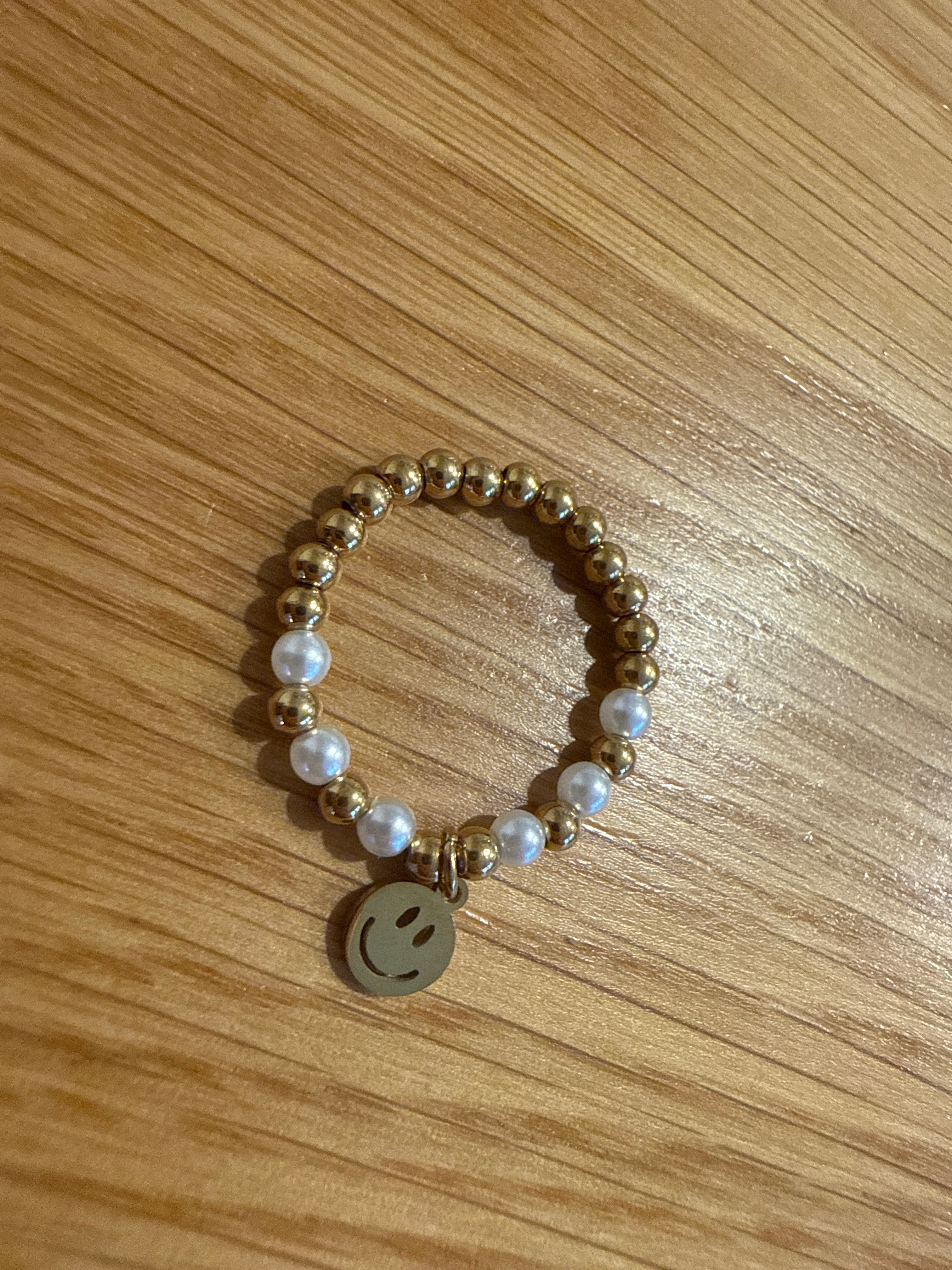 Ring Smiley pearl