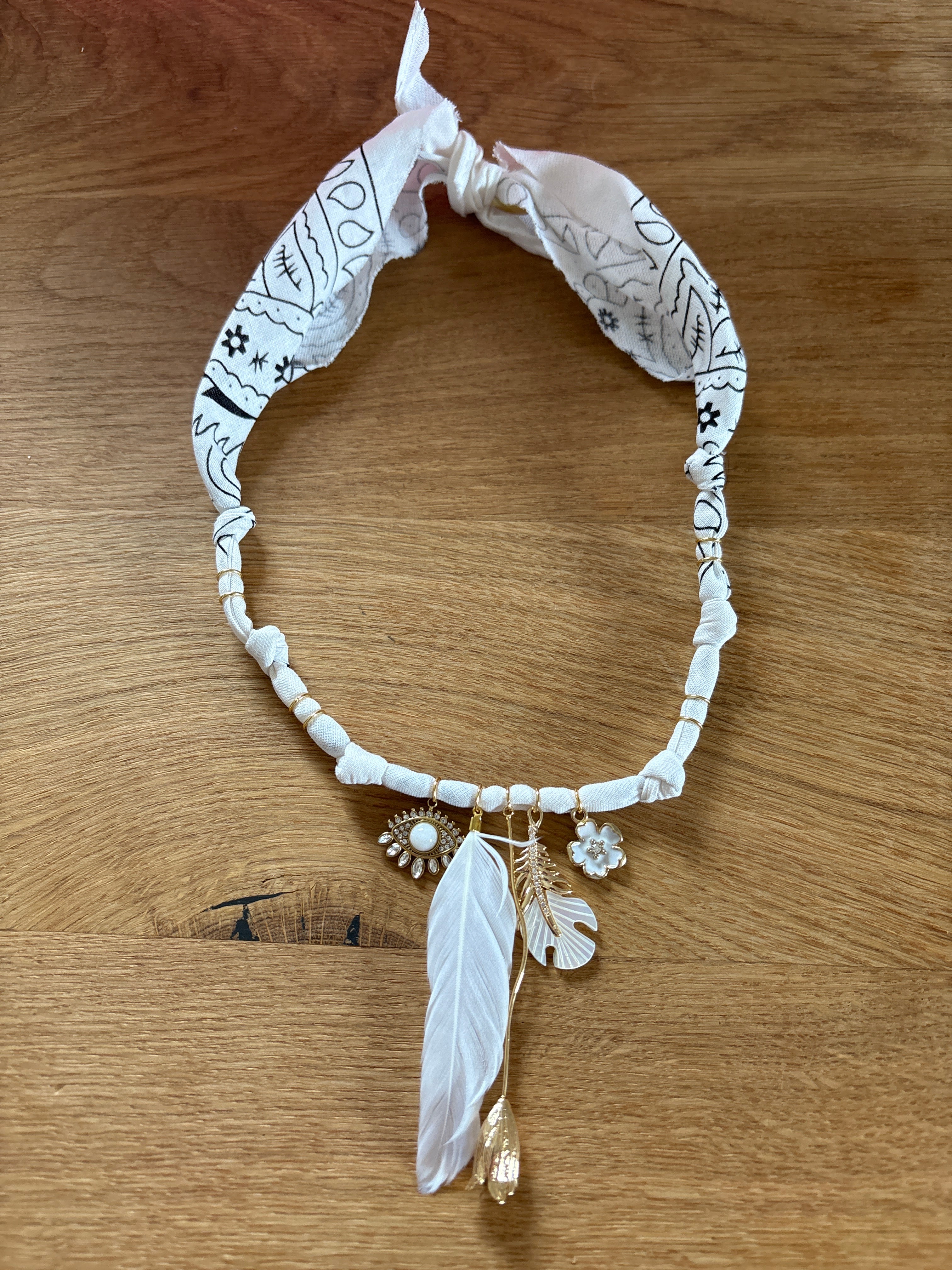 Kette Bandana weiß