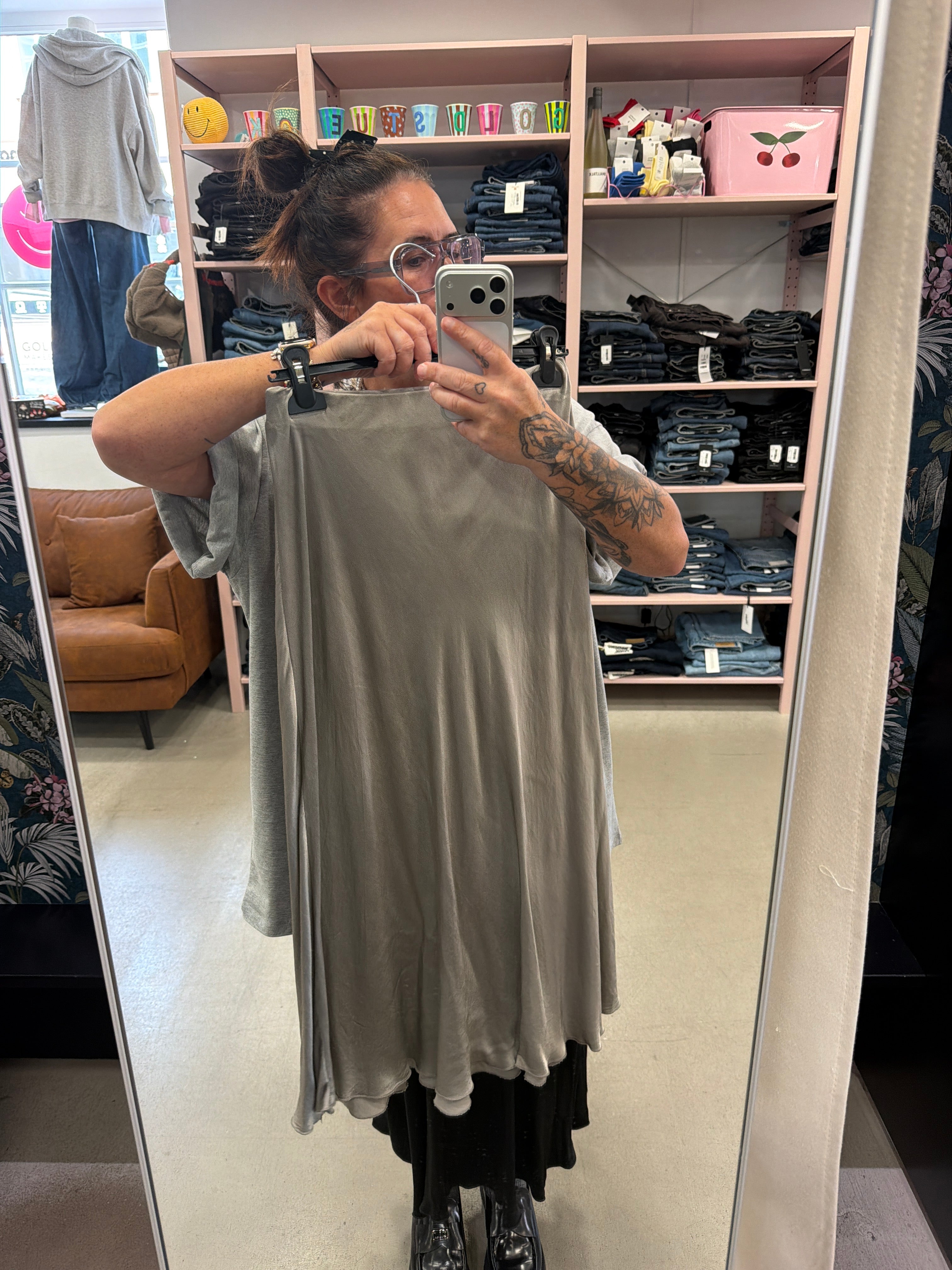 Rock Satin