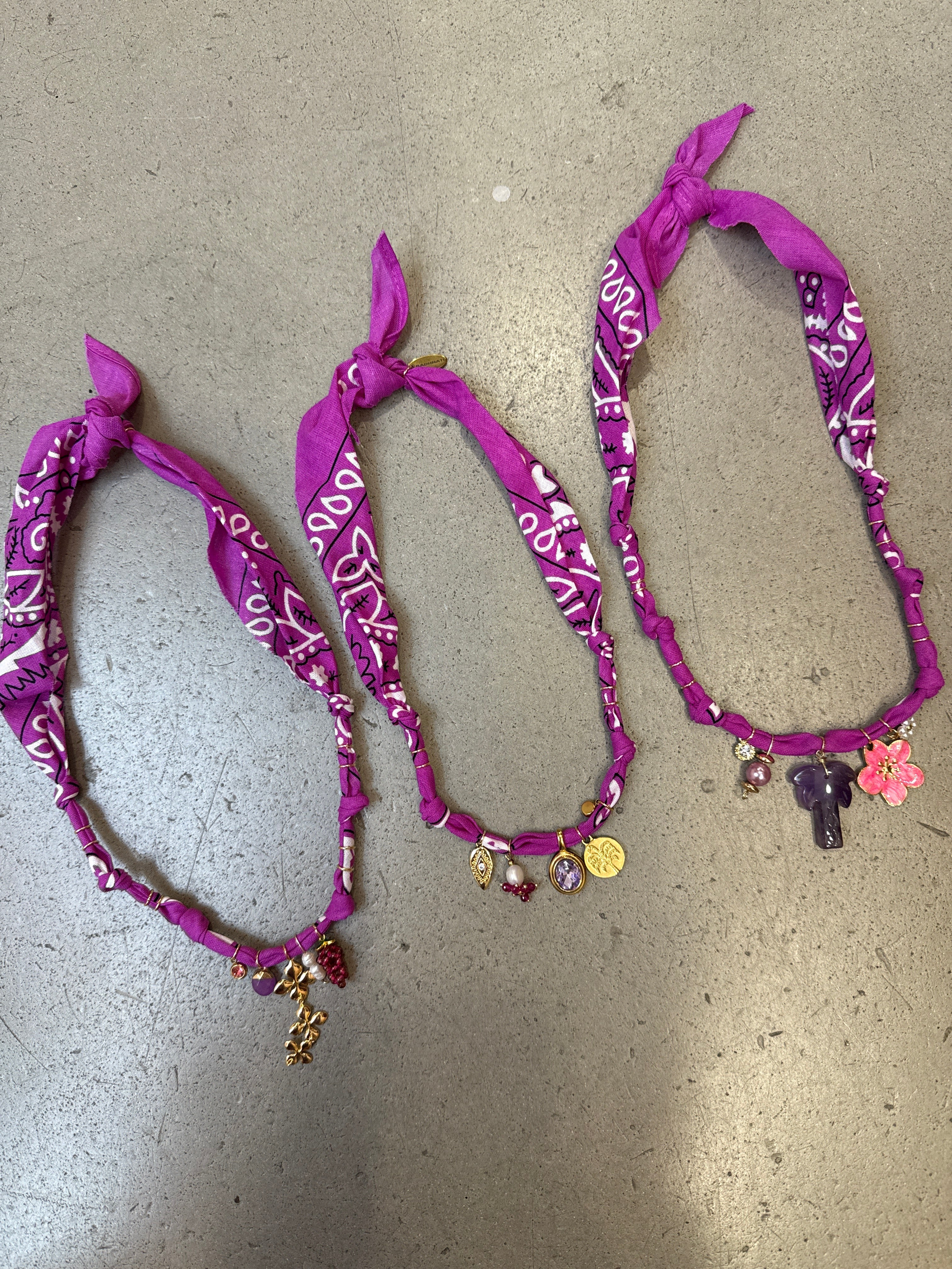 Kette Bandana lila