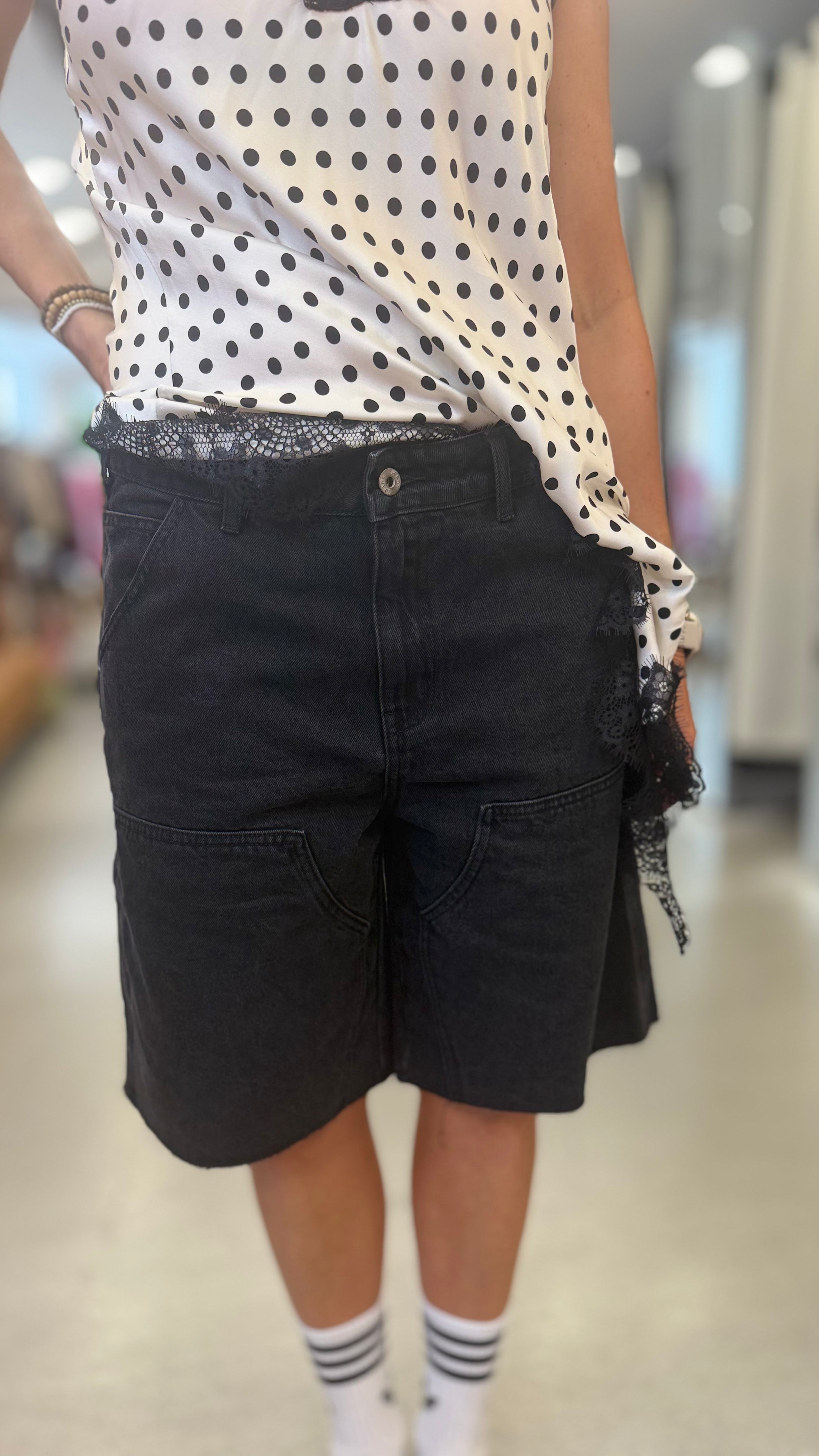 Bermuda black