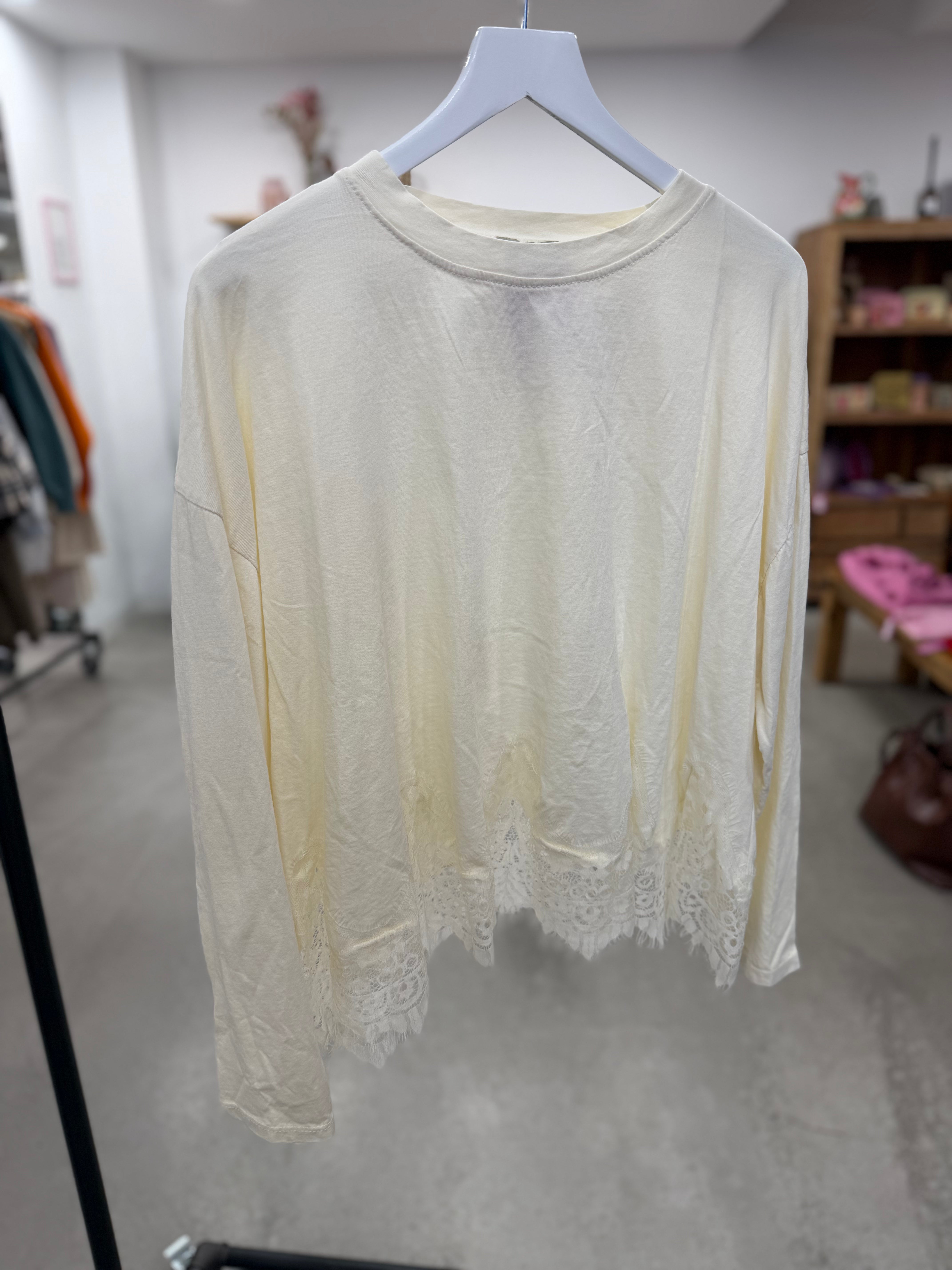 Longsleeve lace