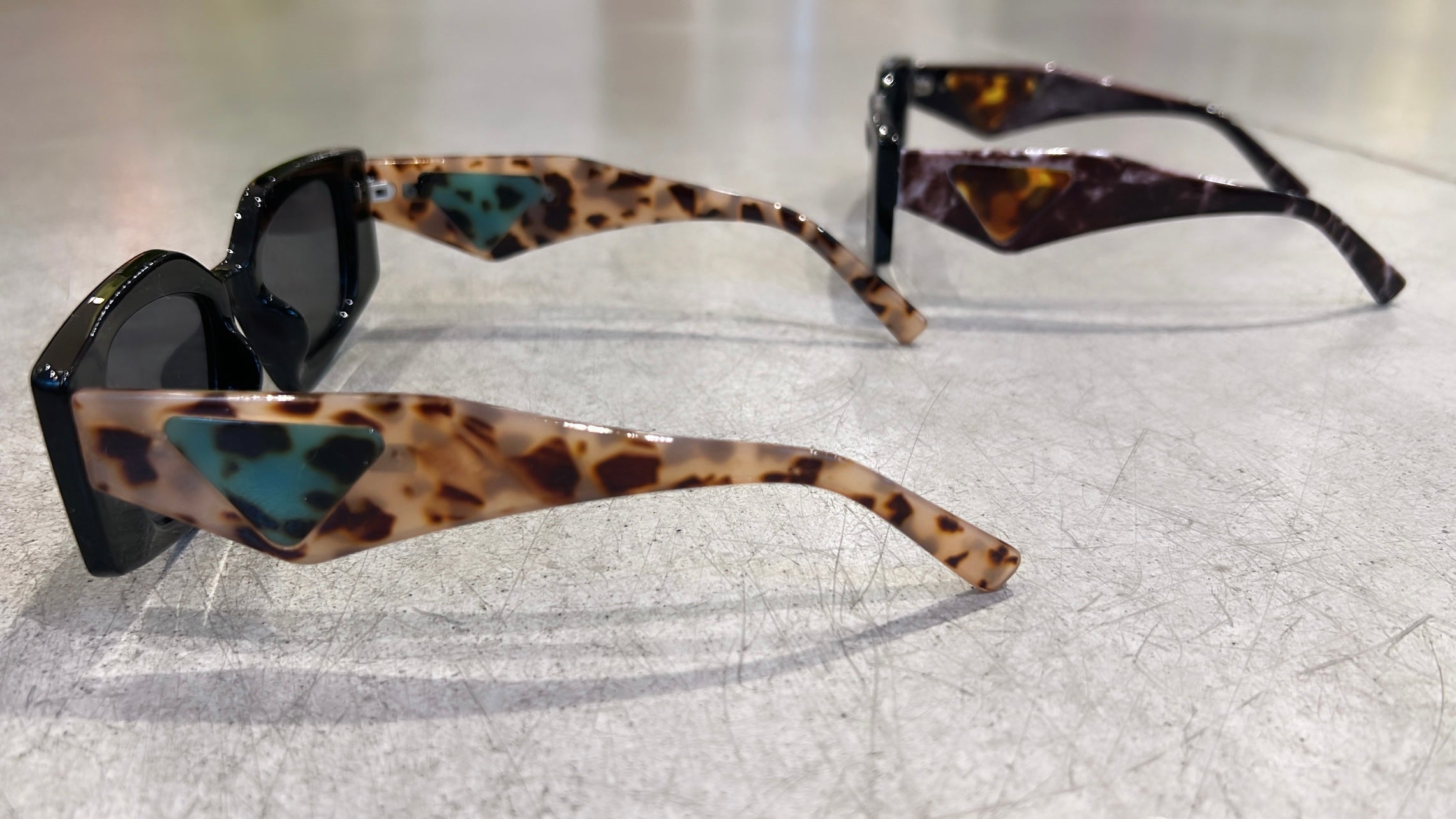 ACC Sonnenbrille Dreieck