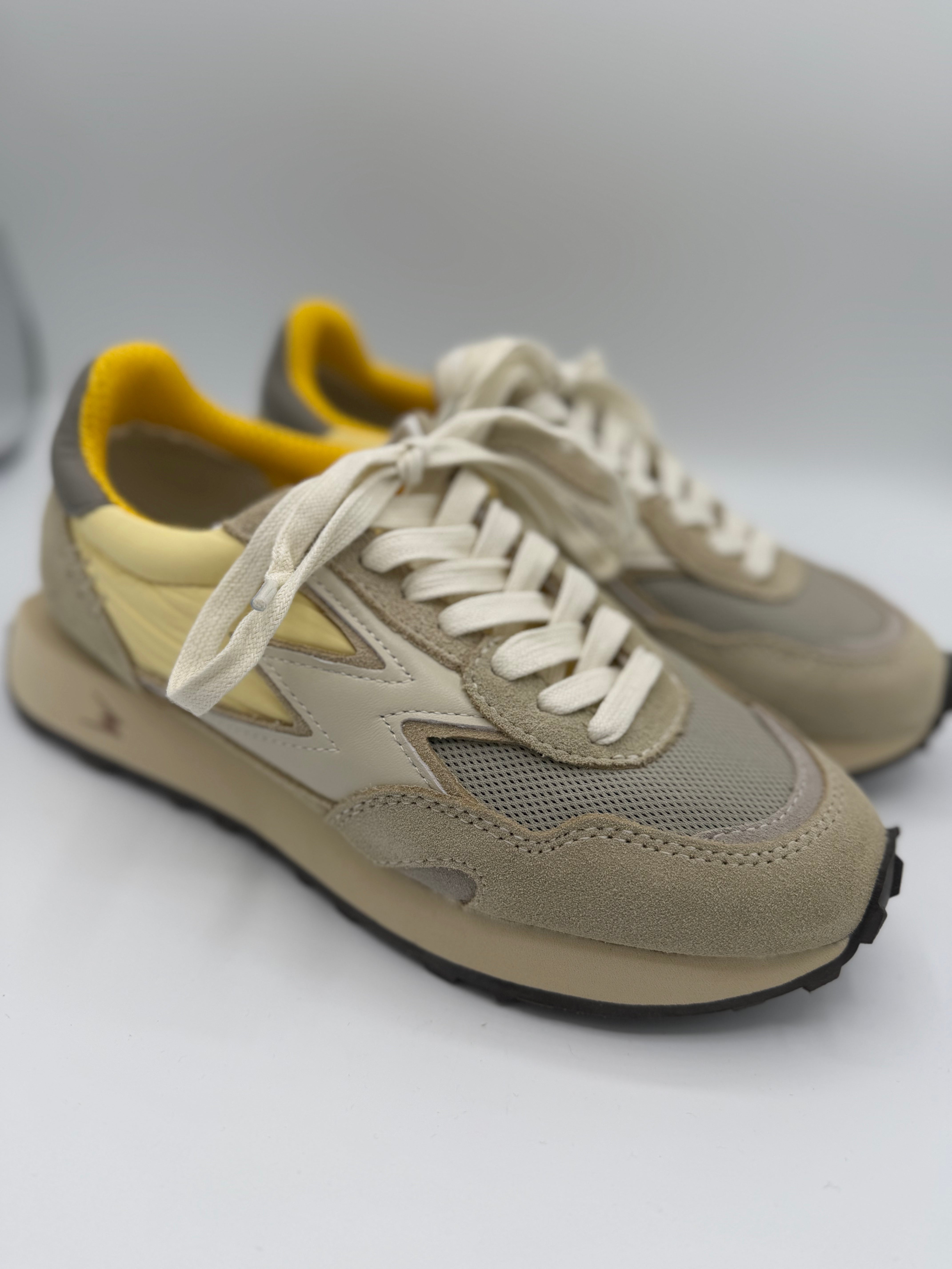 Schuhe Moaconcept Hype yellow