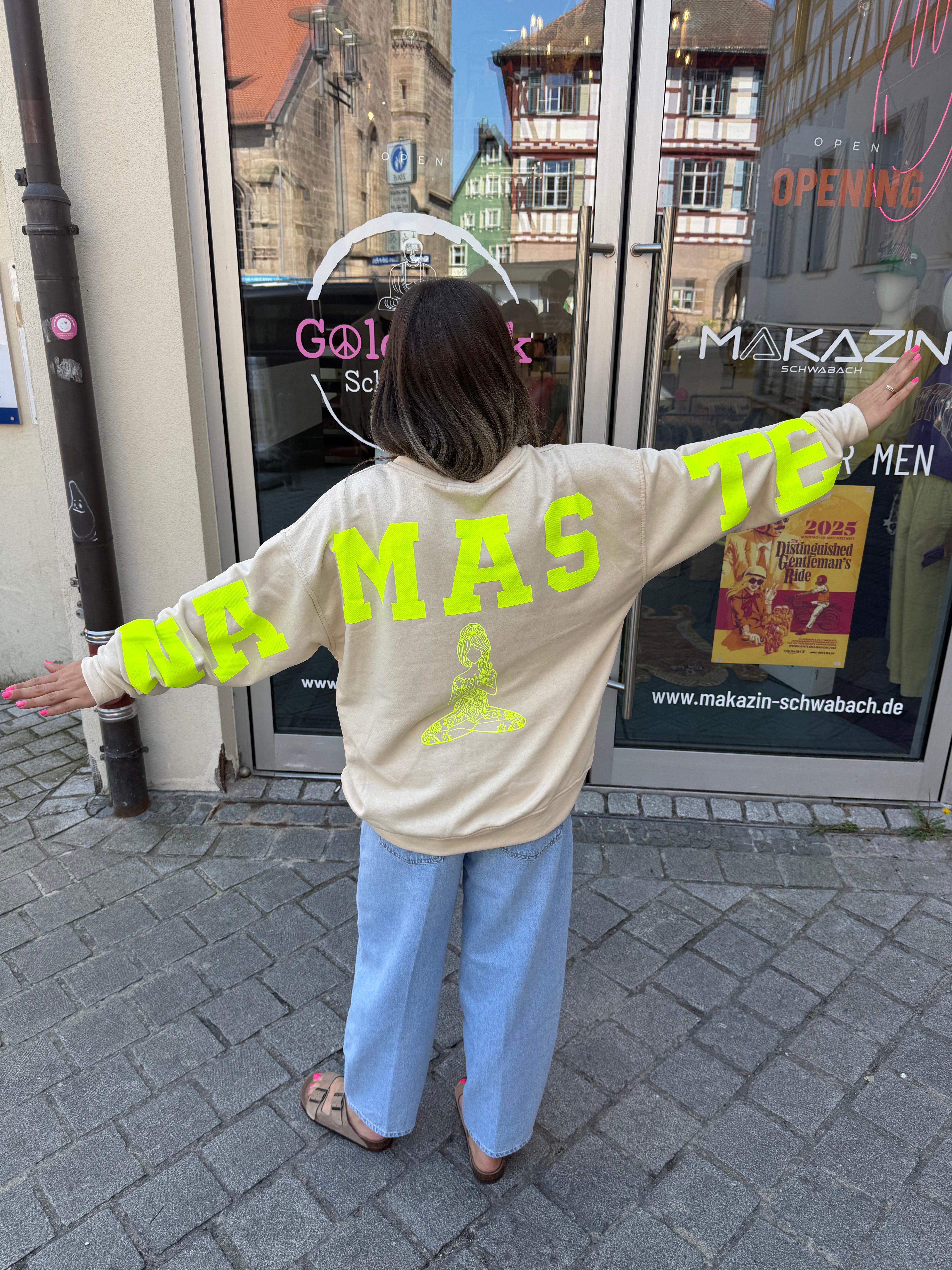 Pullover Namaste 08