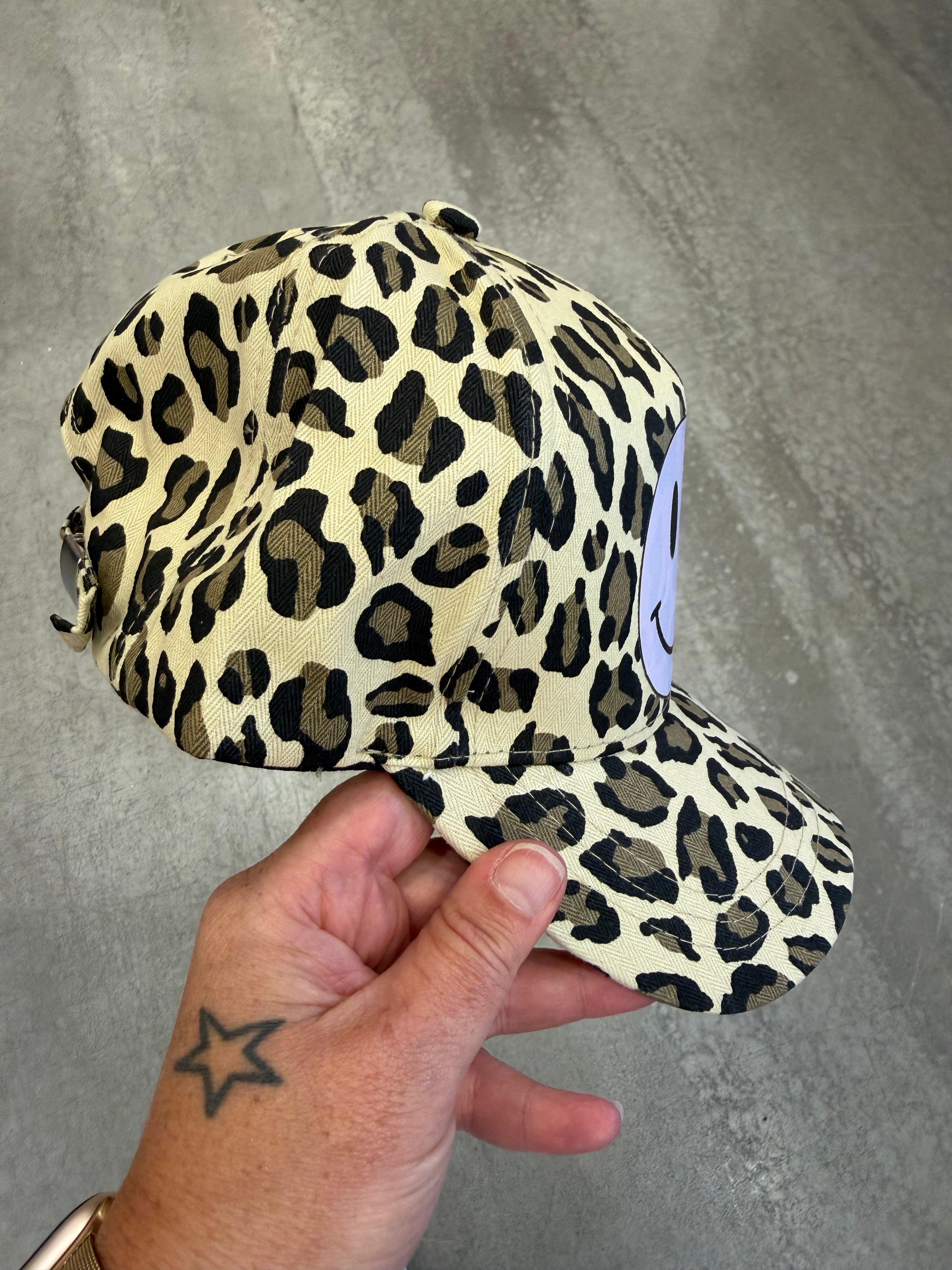 Cap Leo Smiley