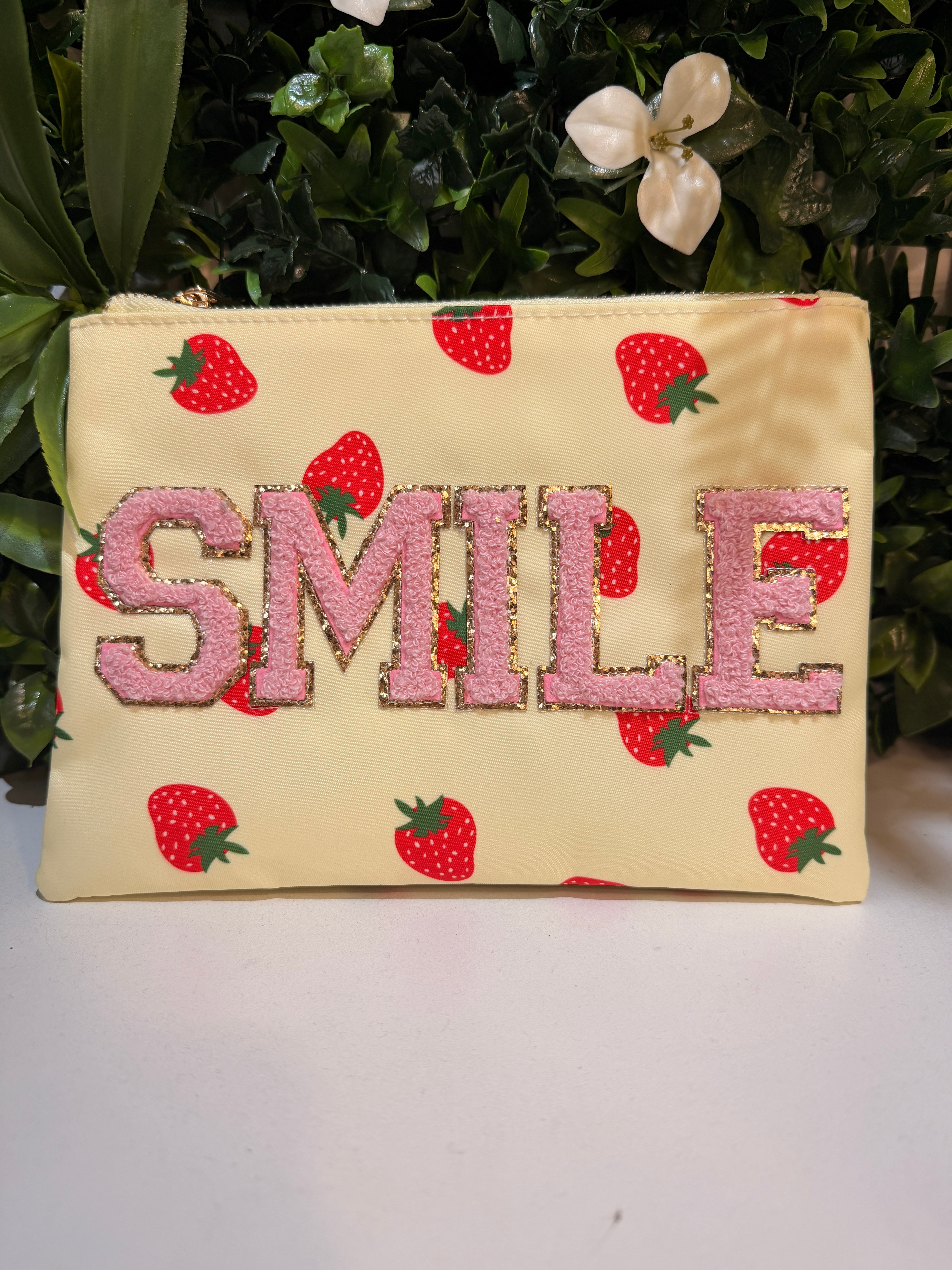 Clutch Smile Erdbeere