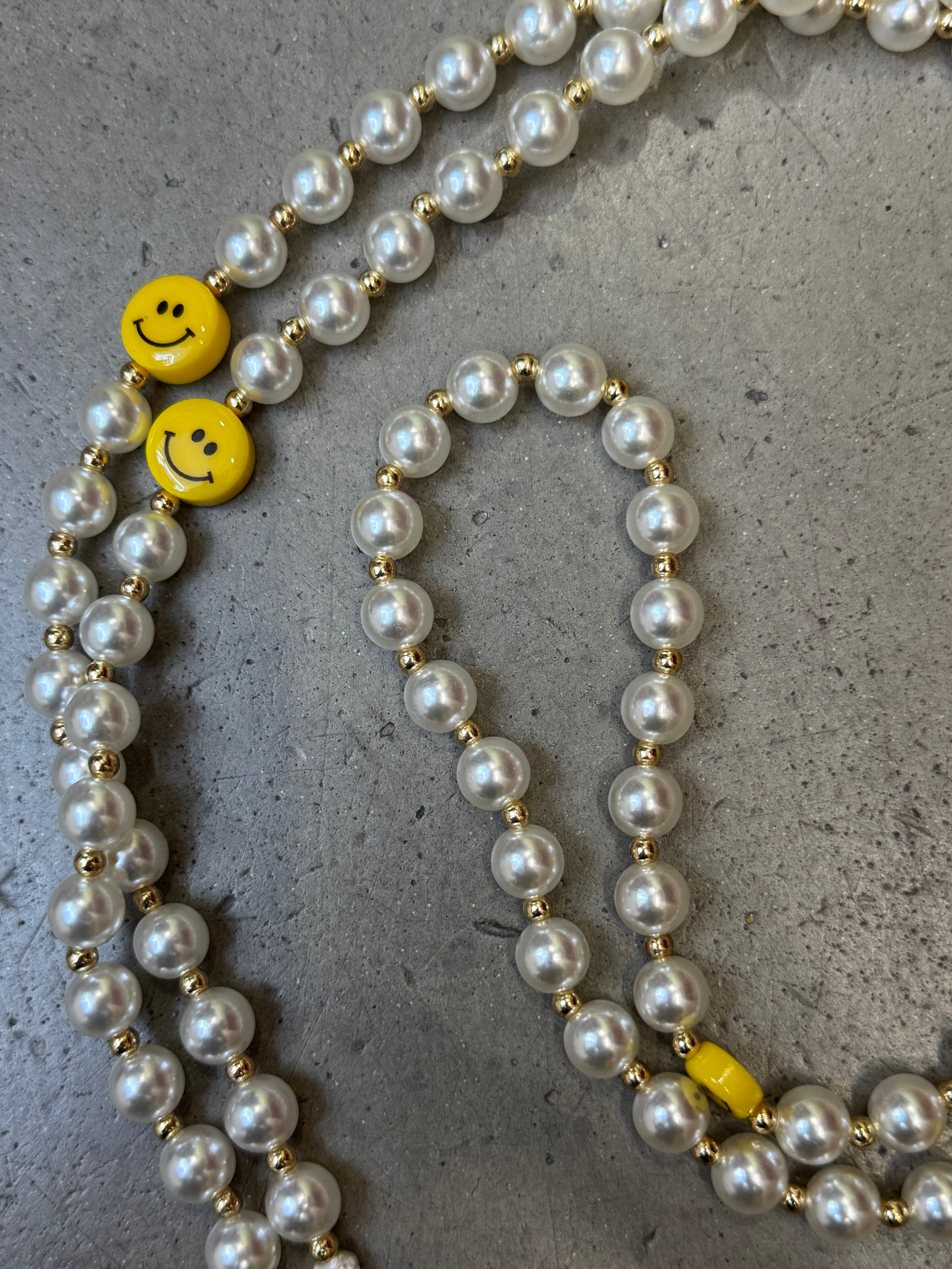 Handykette Smiley Gold