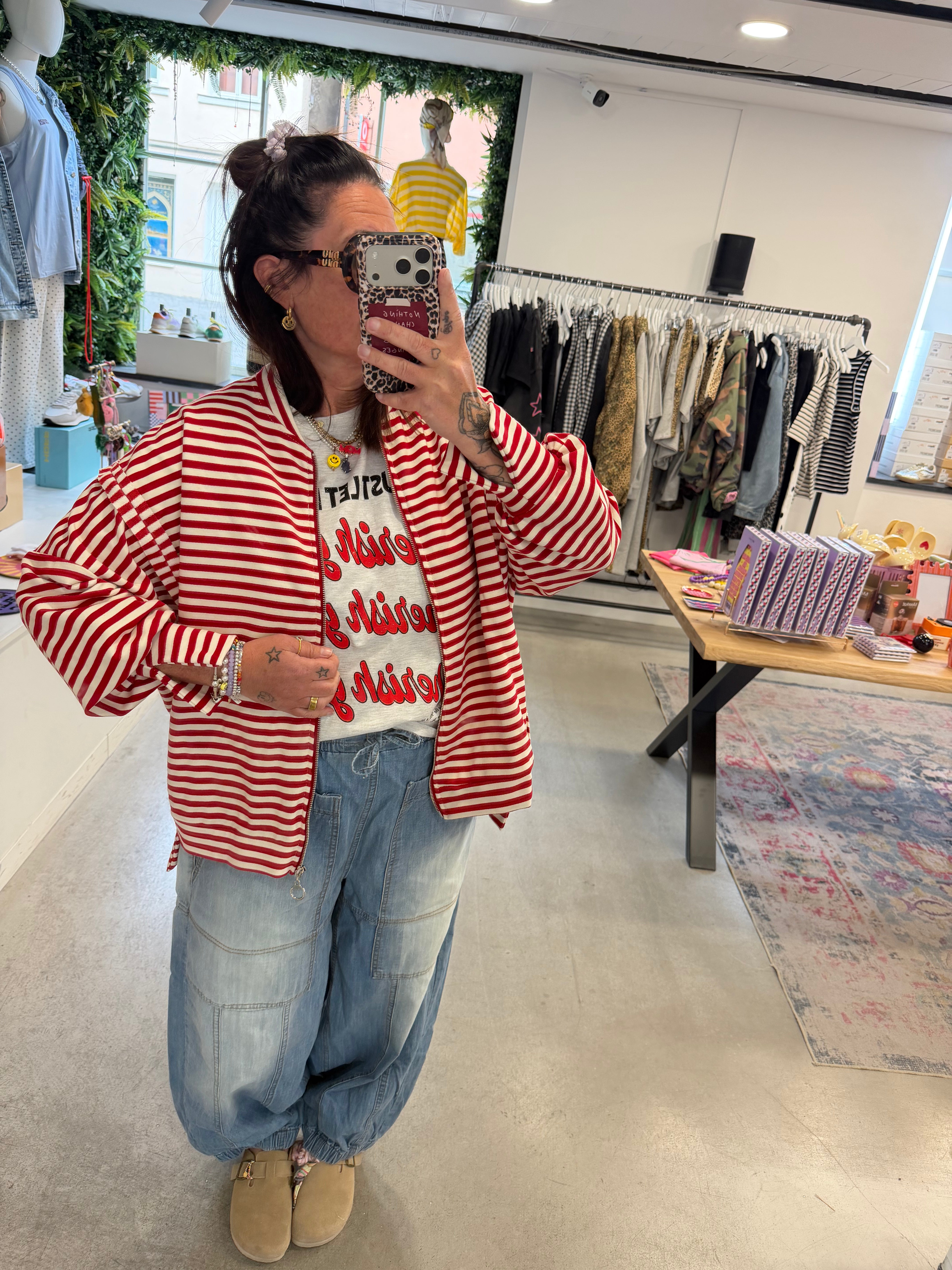 Jacke Lou