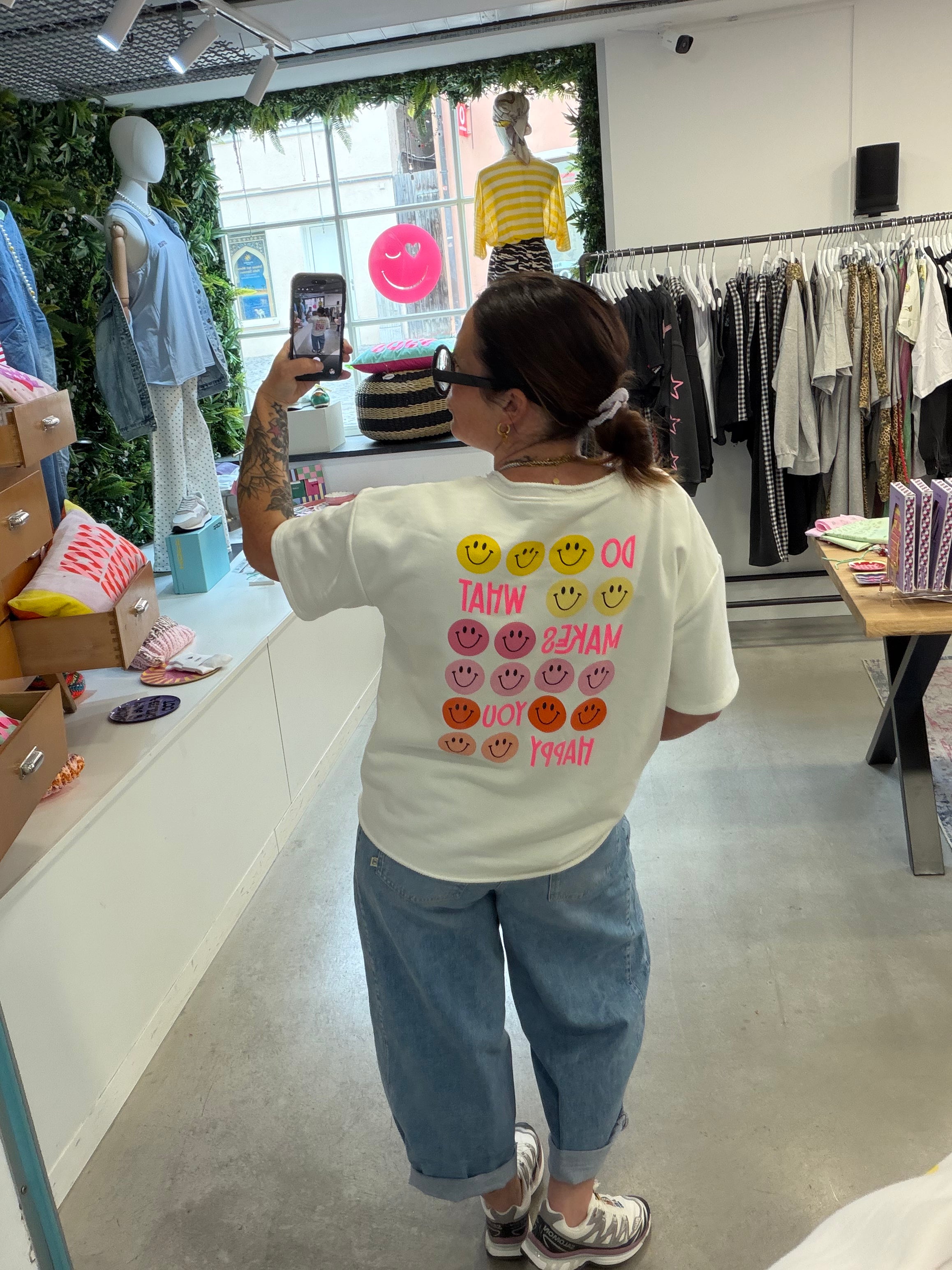 T-Shirt Happy