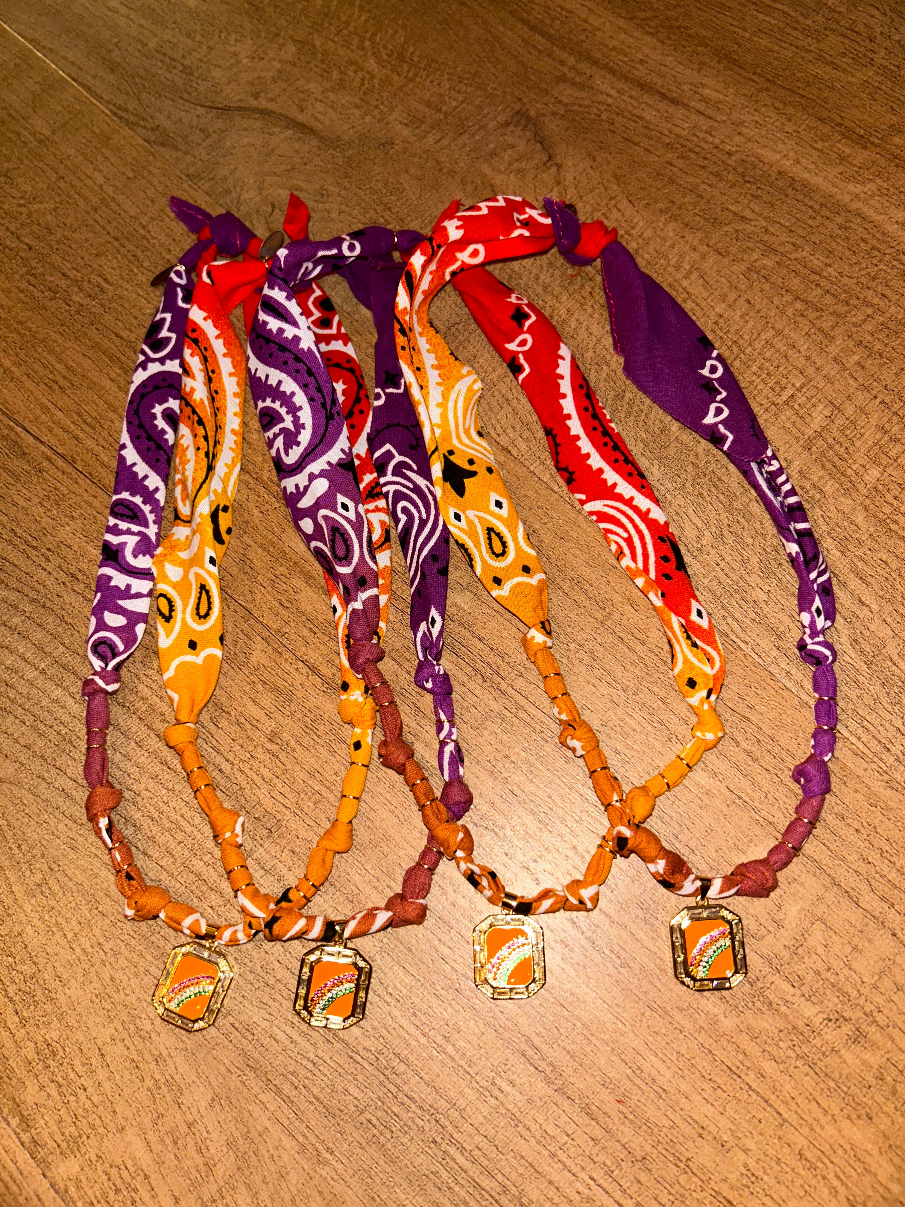 Kette Bandana Rainbow lila