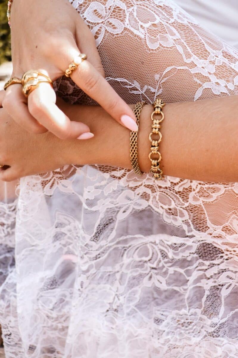 Label KIKI Big round bracelet gold