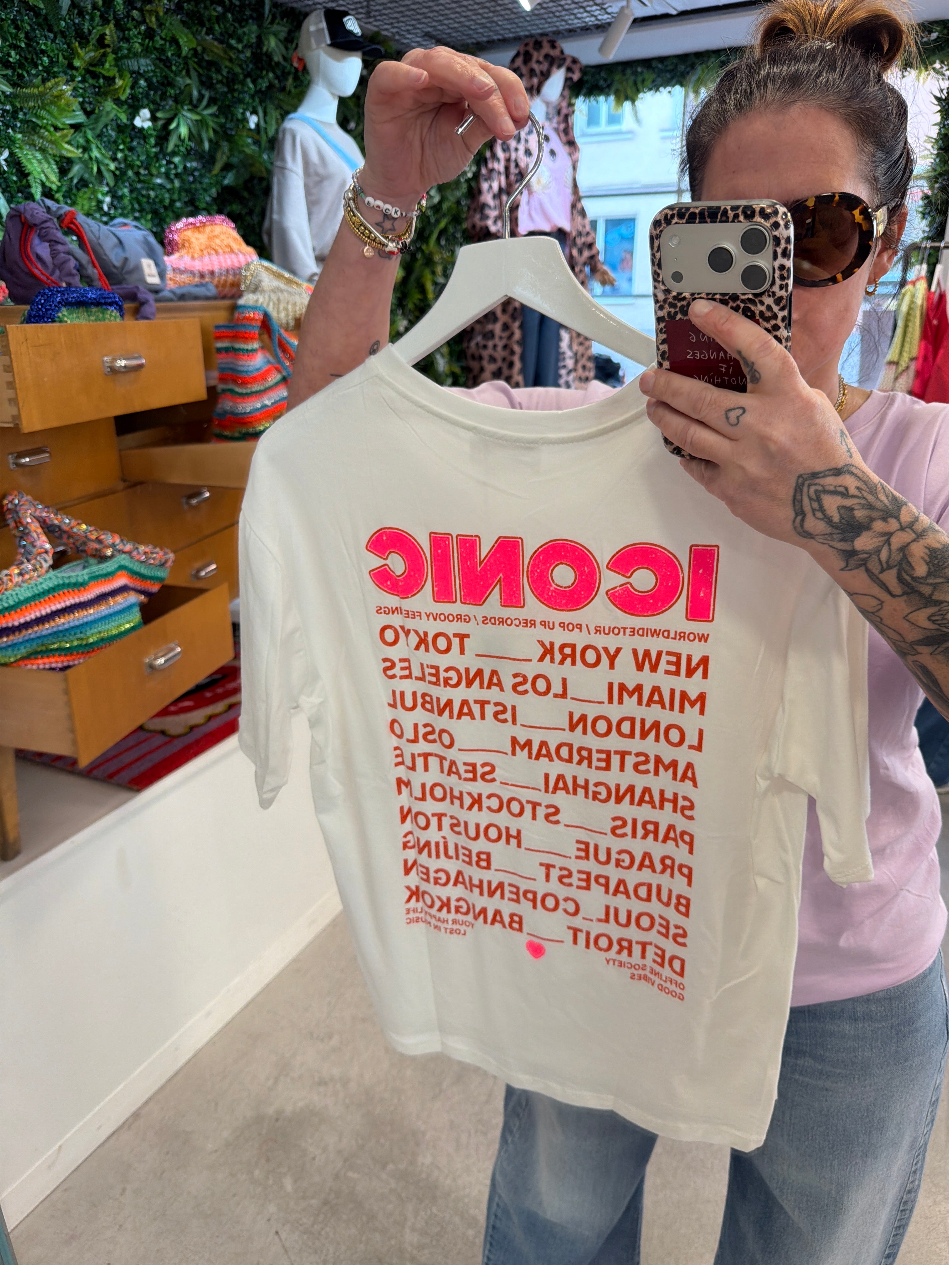 T-Shirt Iconic