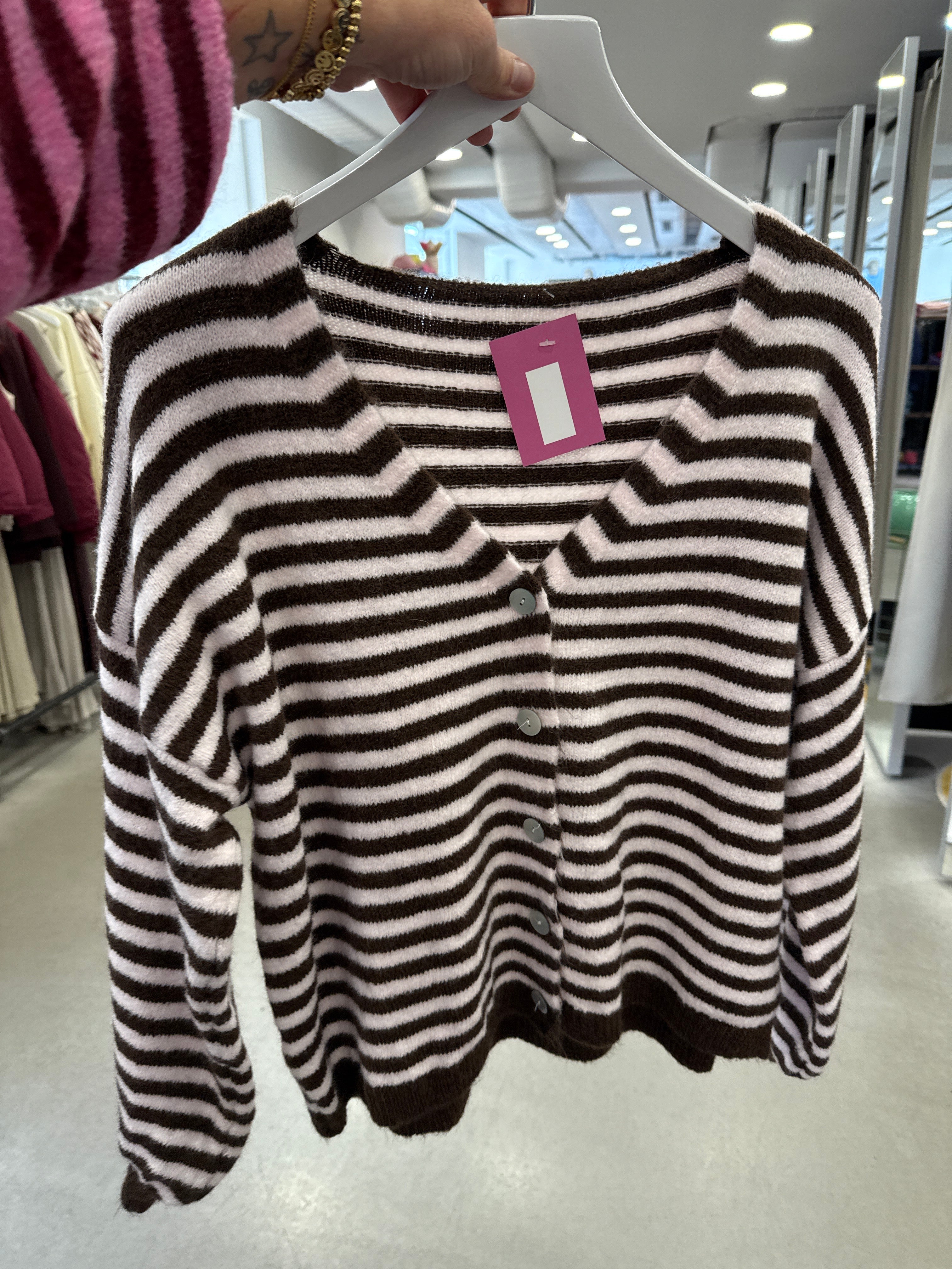 Cardigan Sue