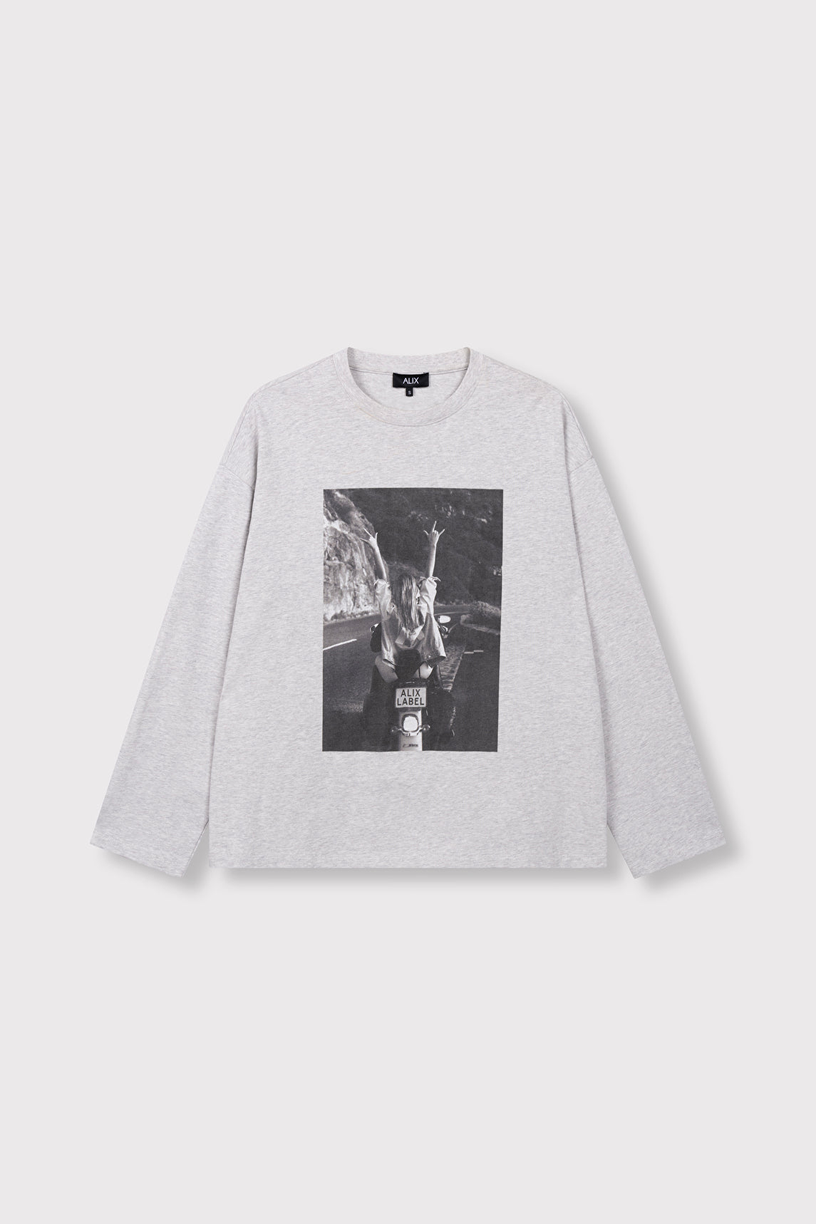 PHOTO LONGSLEEVE  Alix the Label