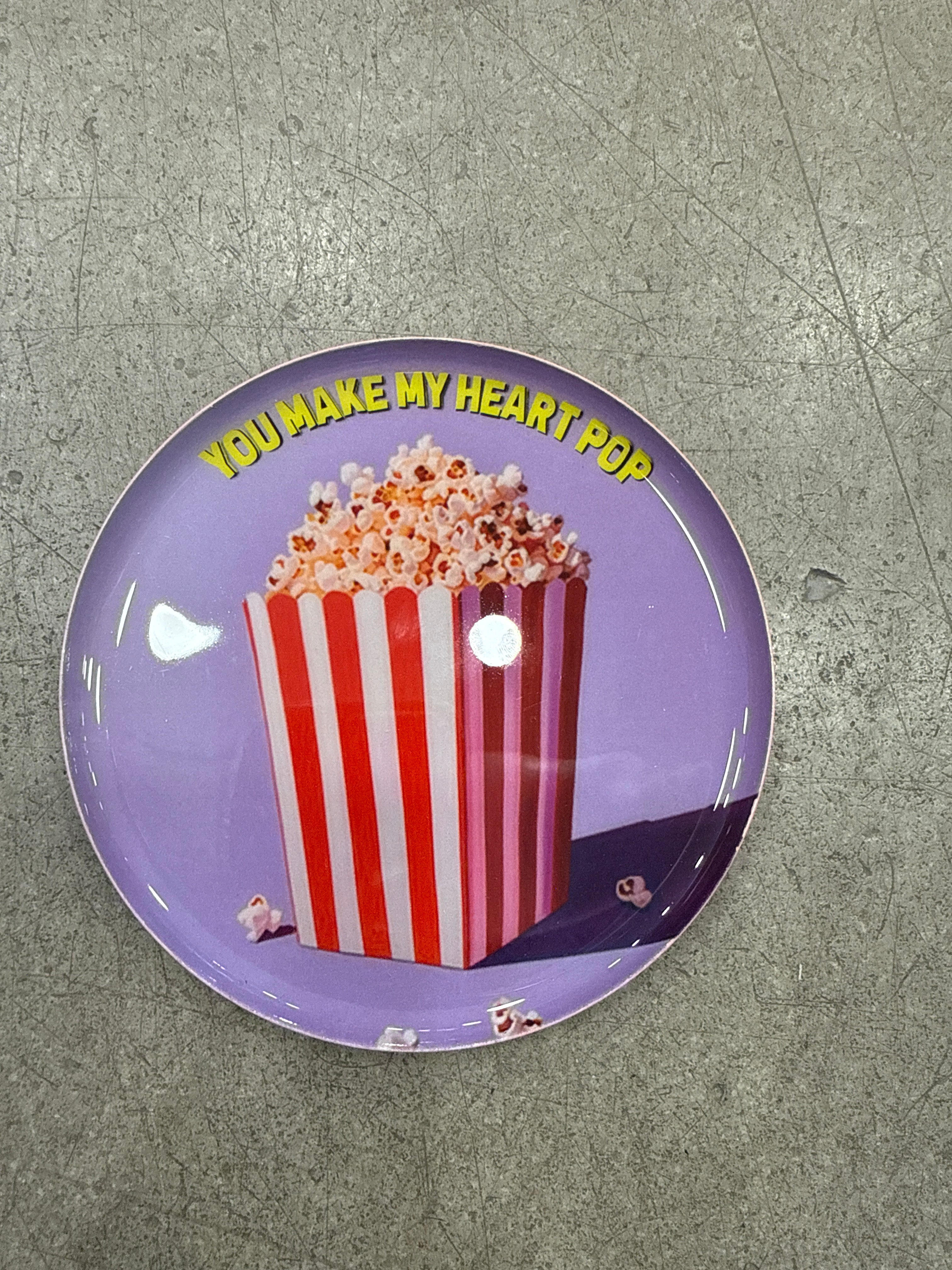 Love Trays Yo make My Heart Pop