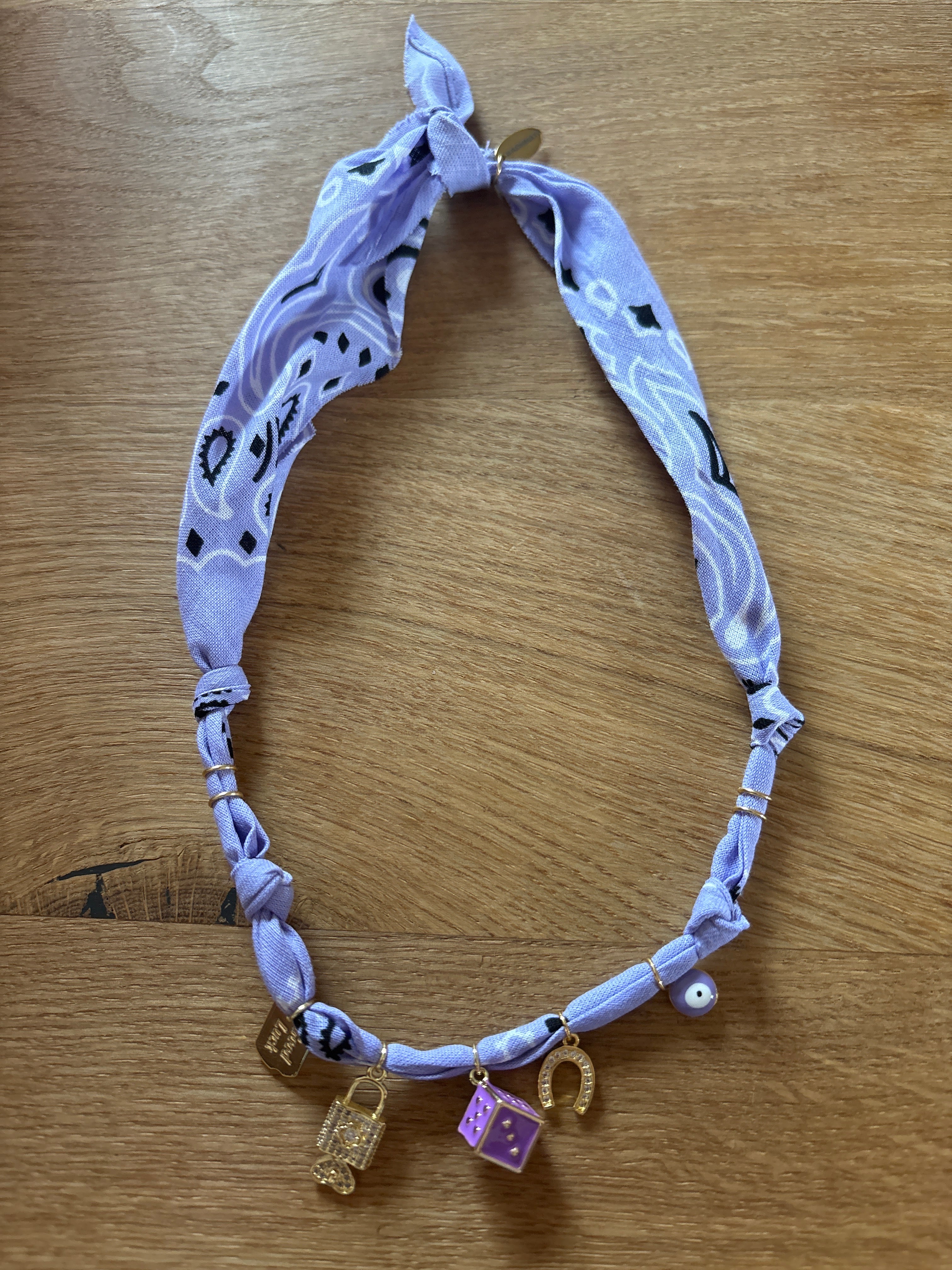 Kette Bandana Flieder