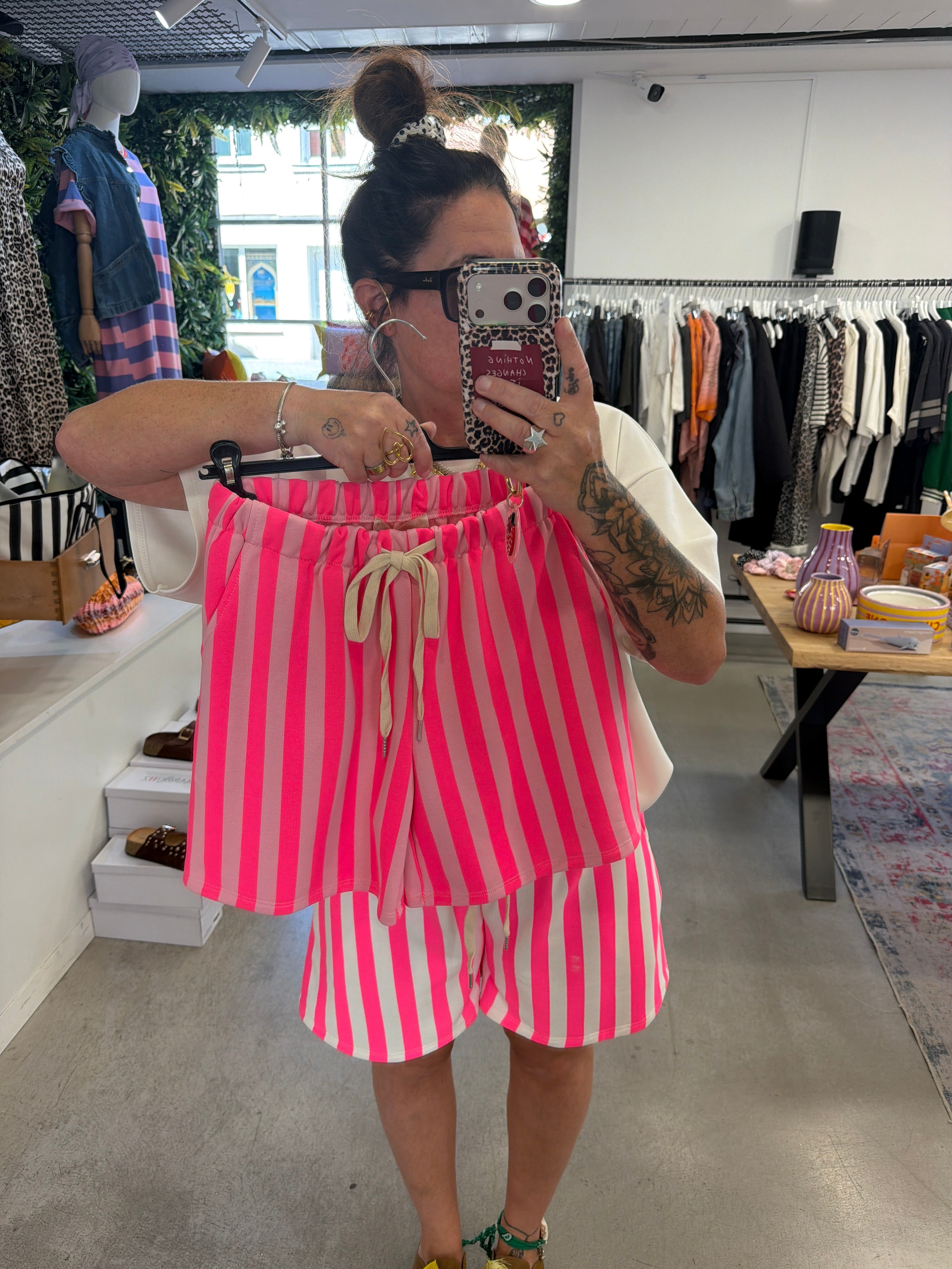 Short Stripe