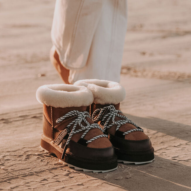 Schuhe Emu Boot Blurred