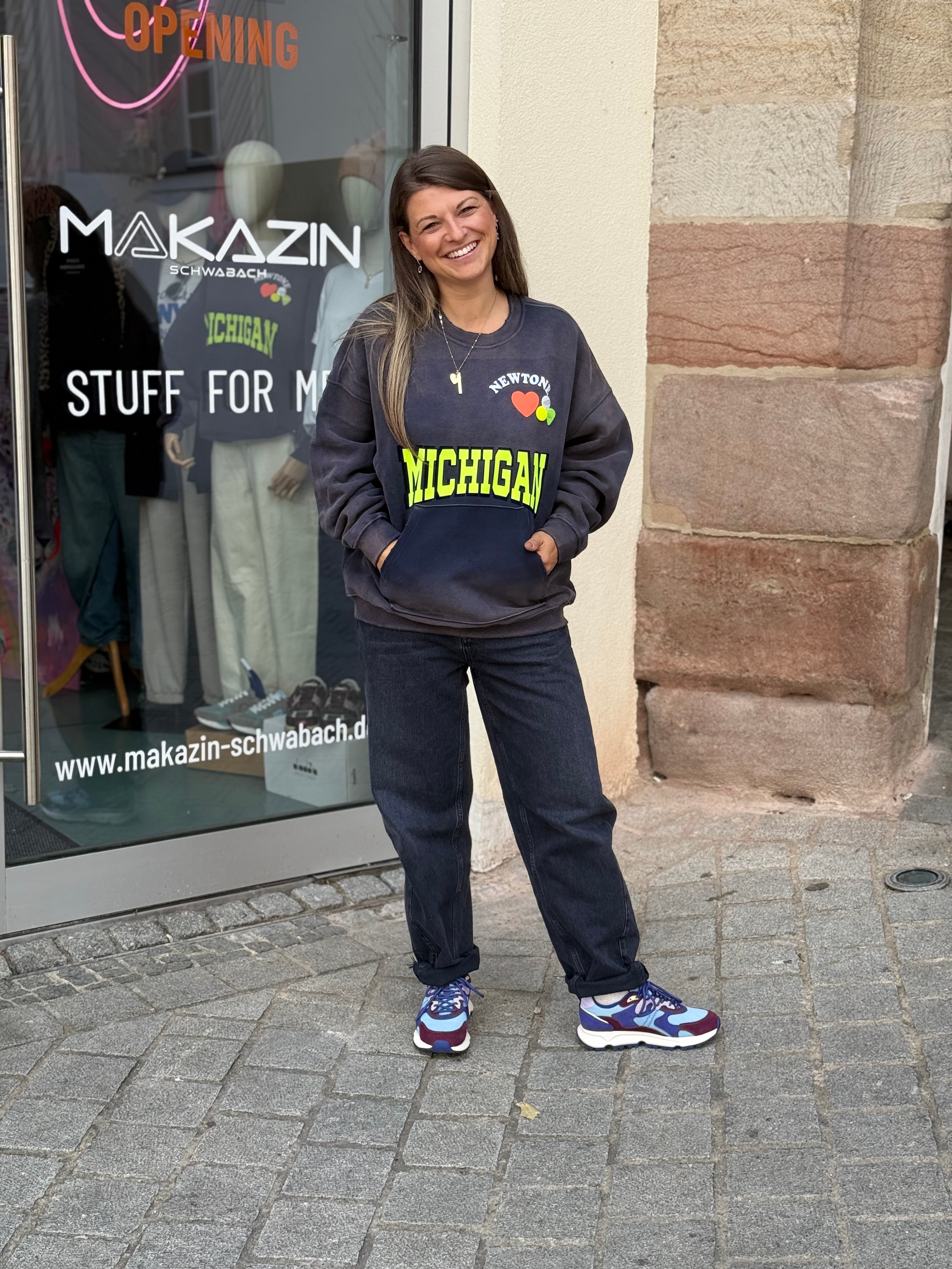 Pullover Newtone Brand Michigan