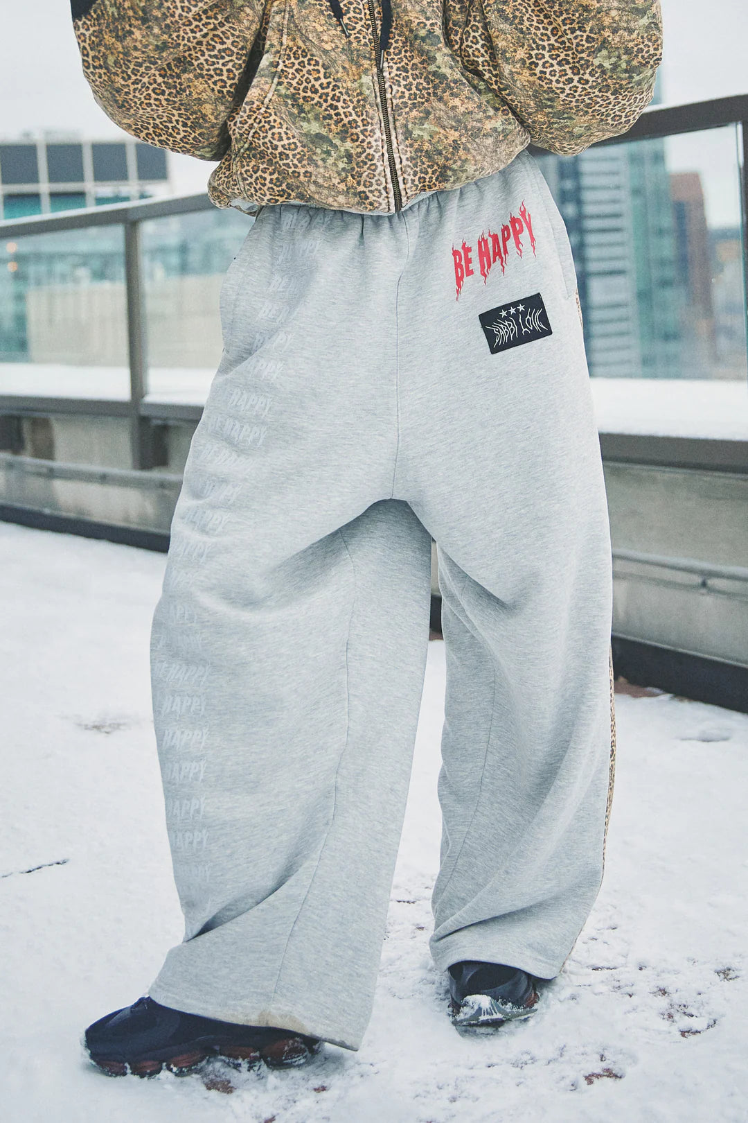 Sabbi LEG SWEAT PANTS - LEOPARD