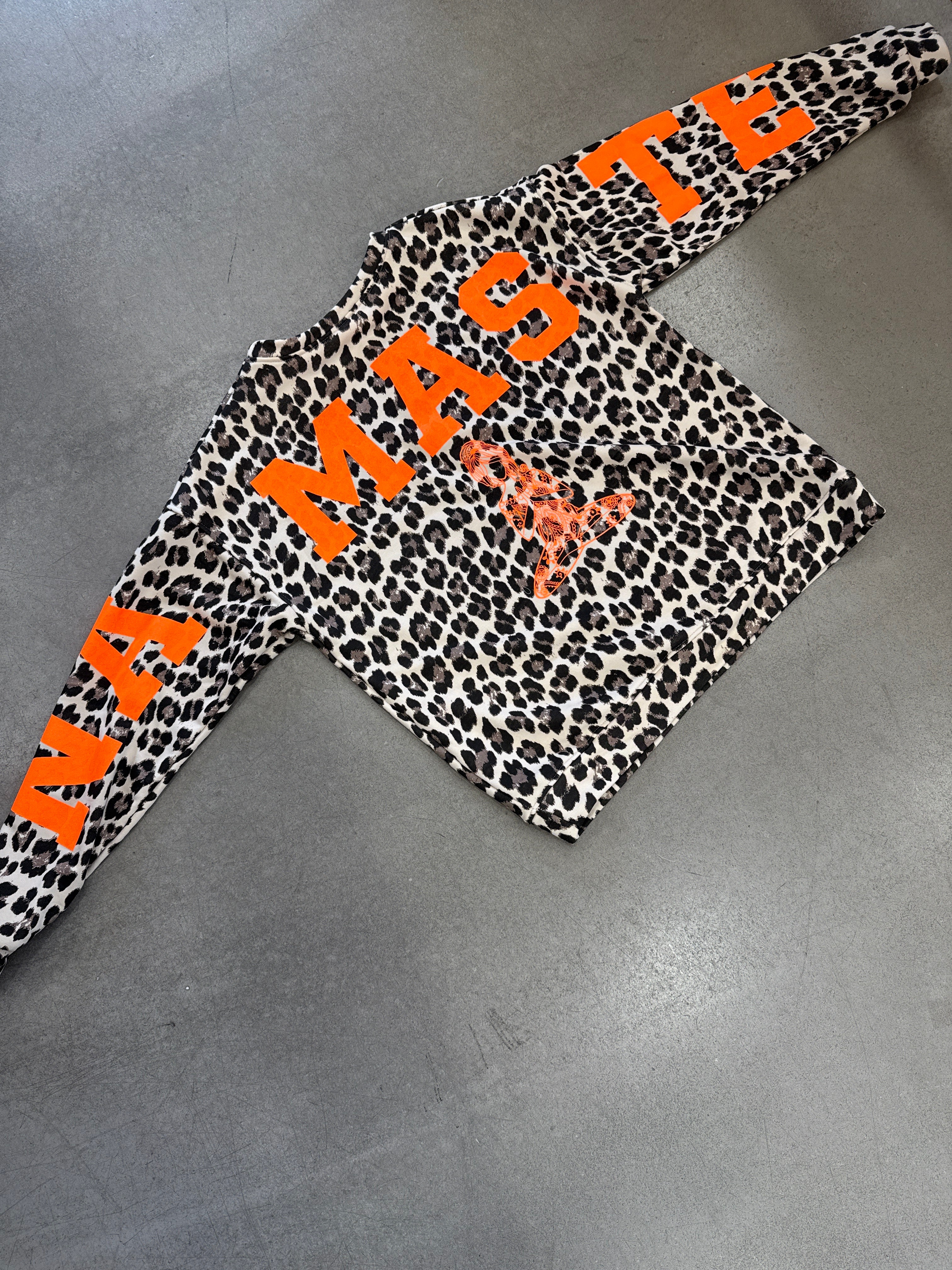 Pullover NAMASTE Leo Orange