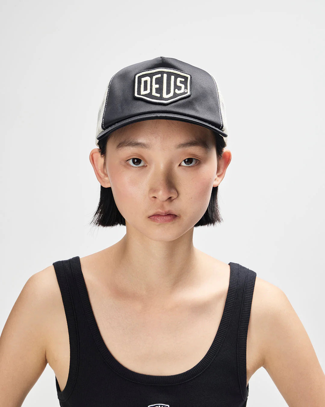 DEUS Paris Shield Trucker