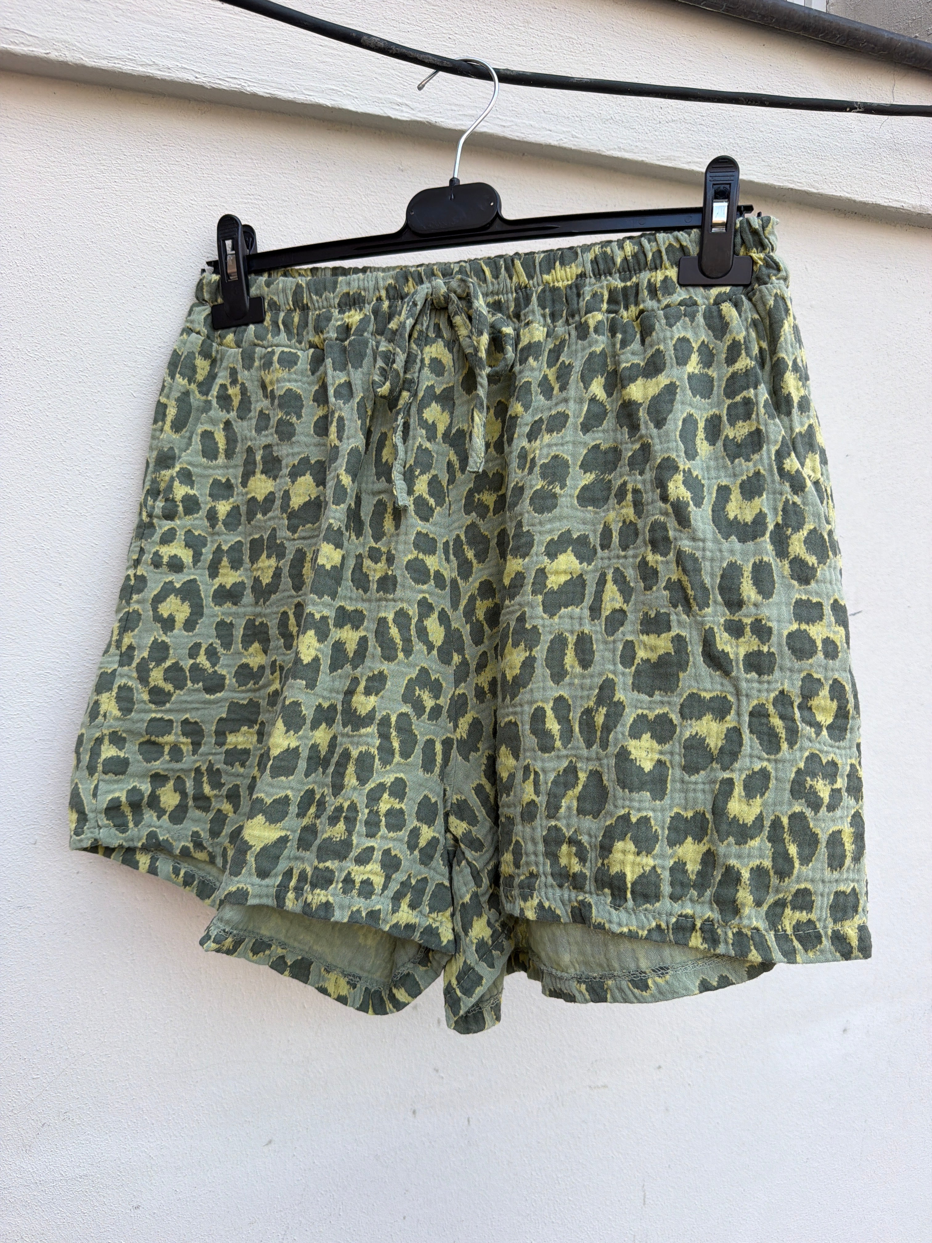 Short Musselin