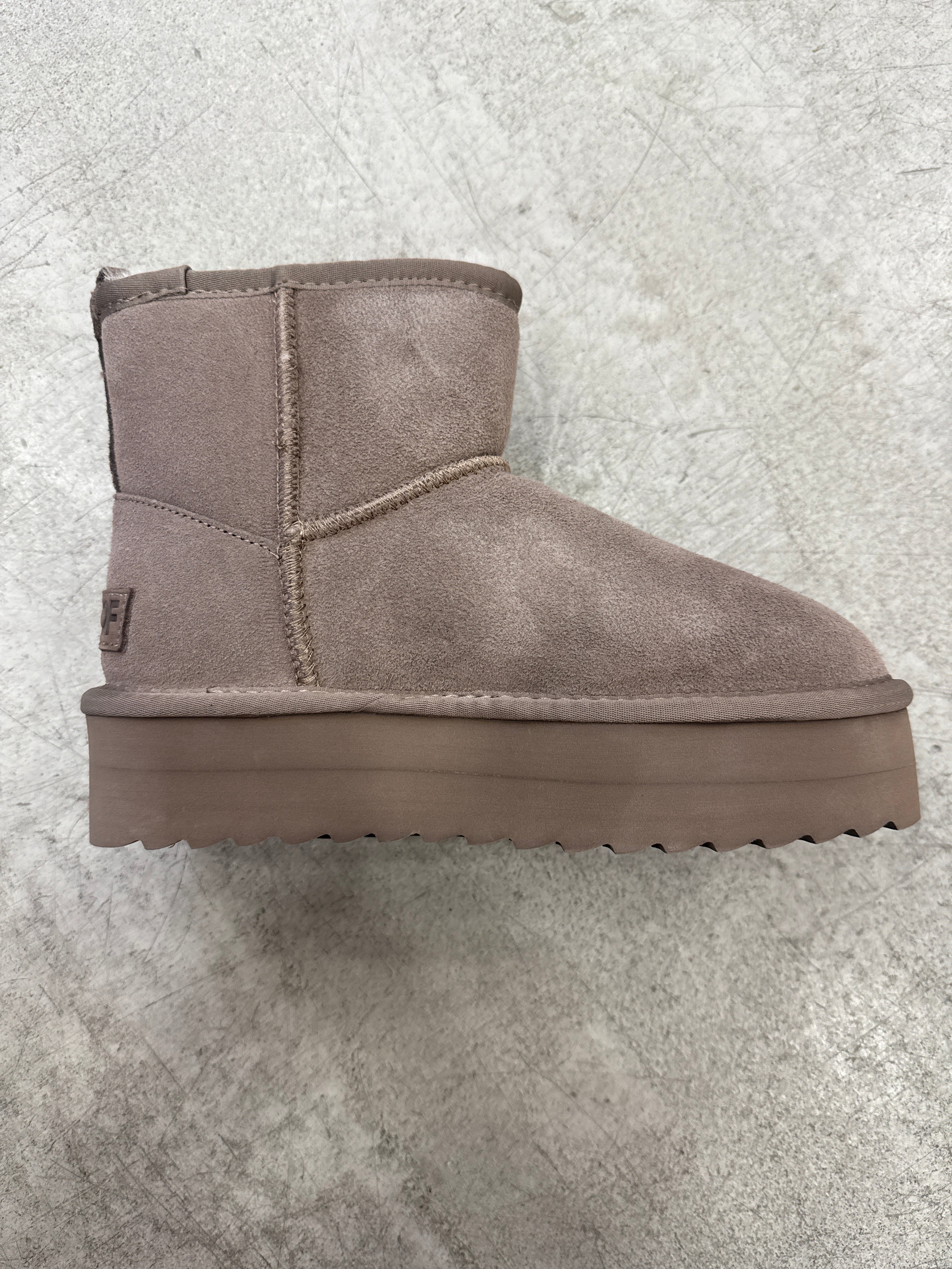 Schuhe COC classic taupe