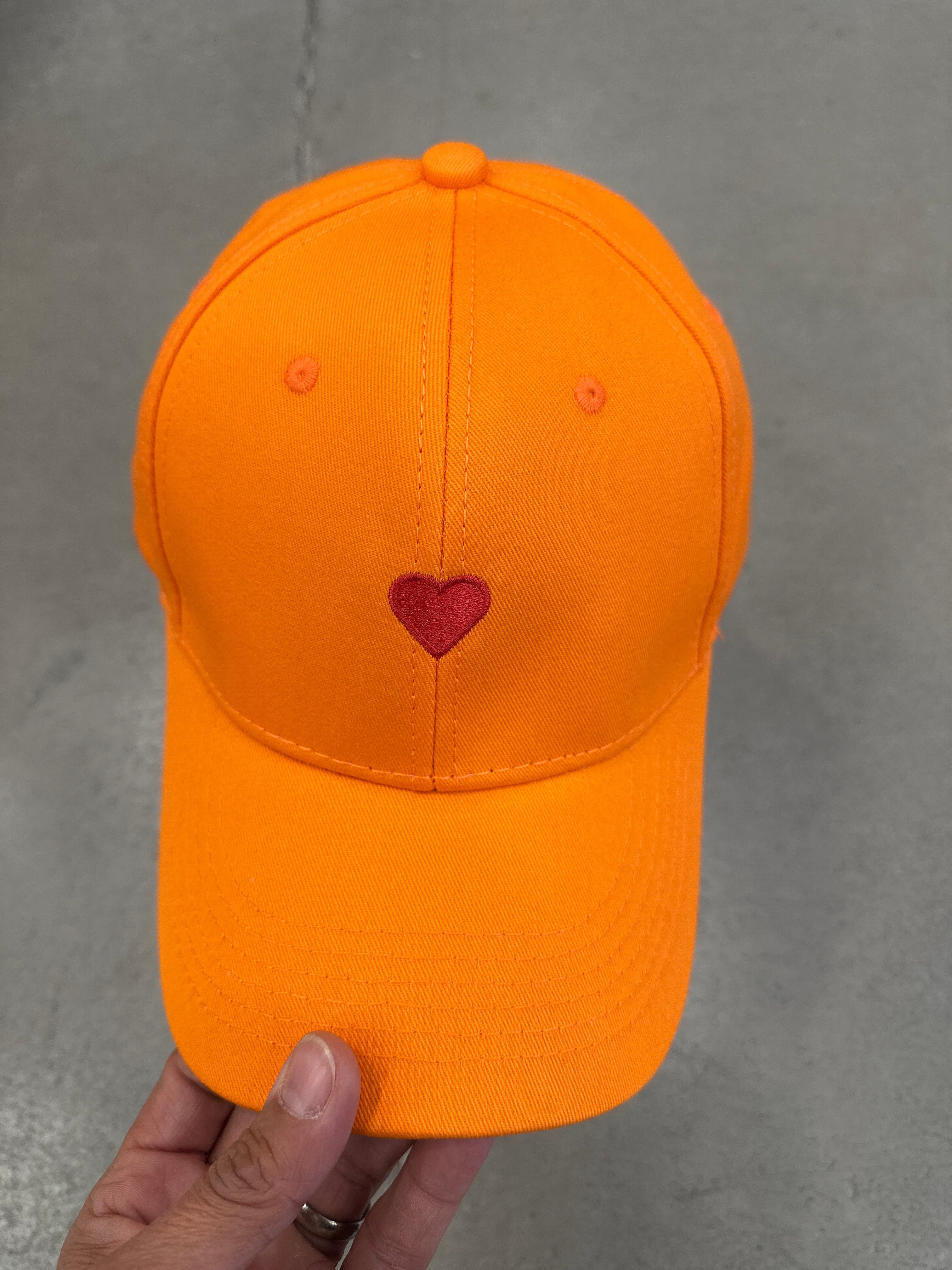 Cap Heart May