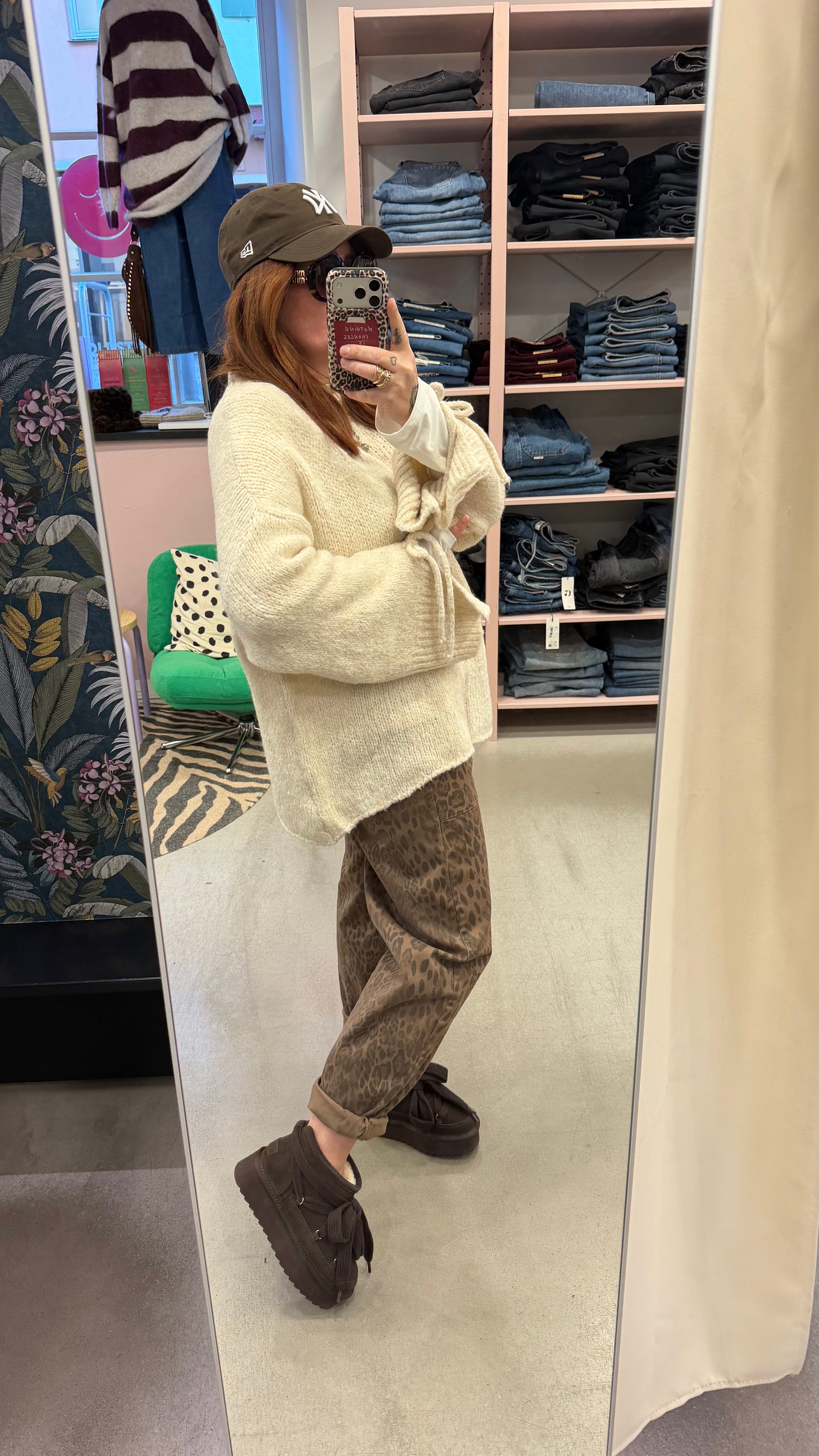 Pullover Ribbon