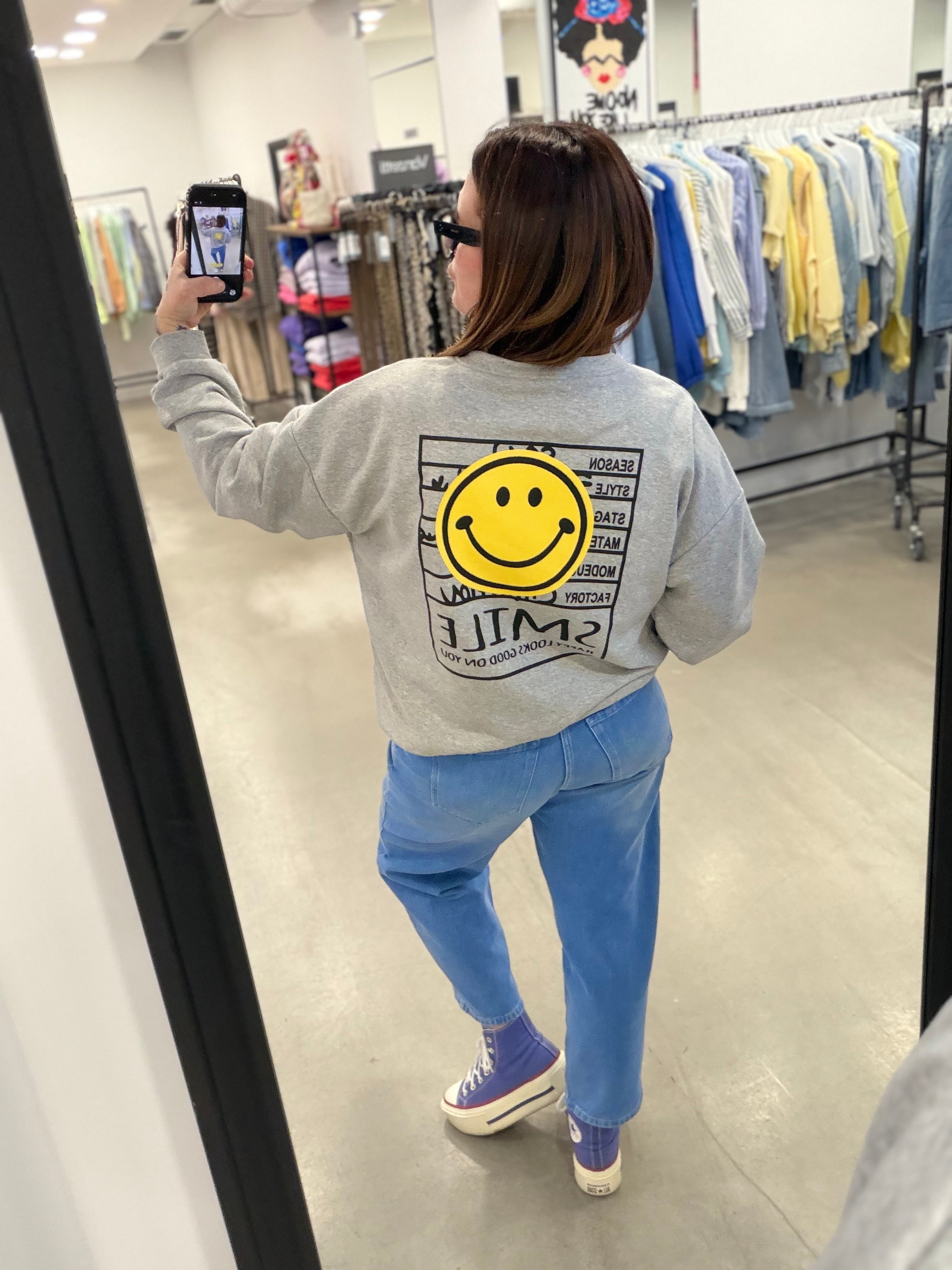 Pullover Happy Looks