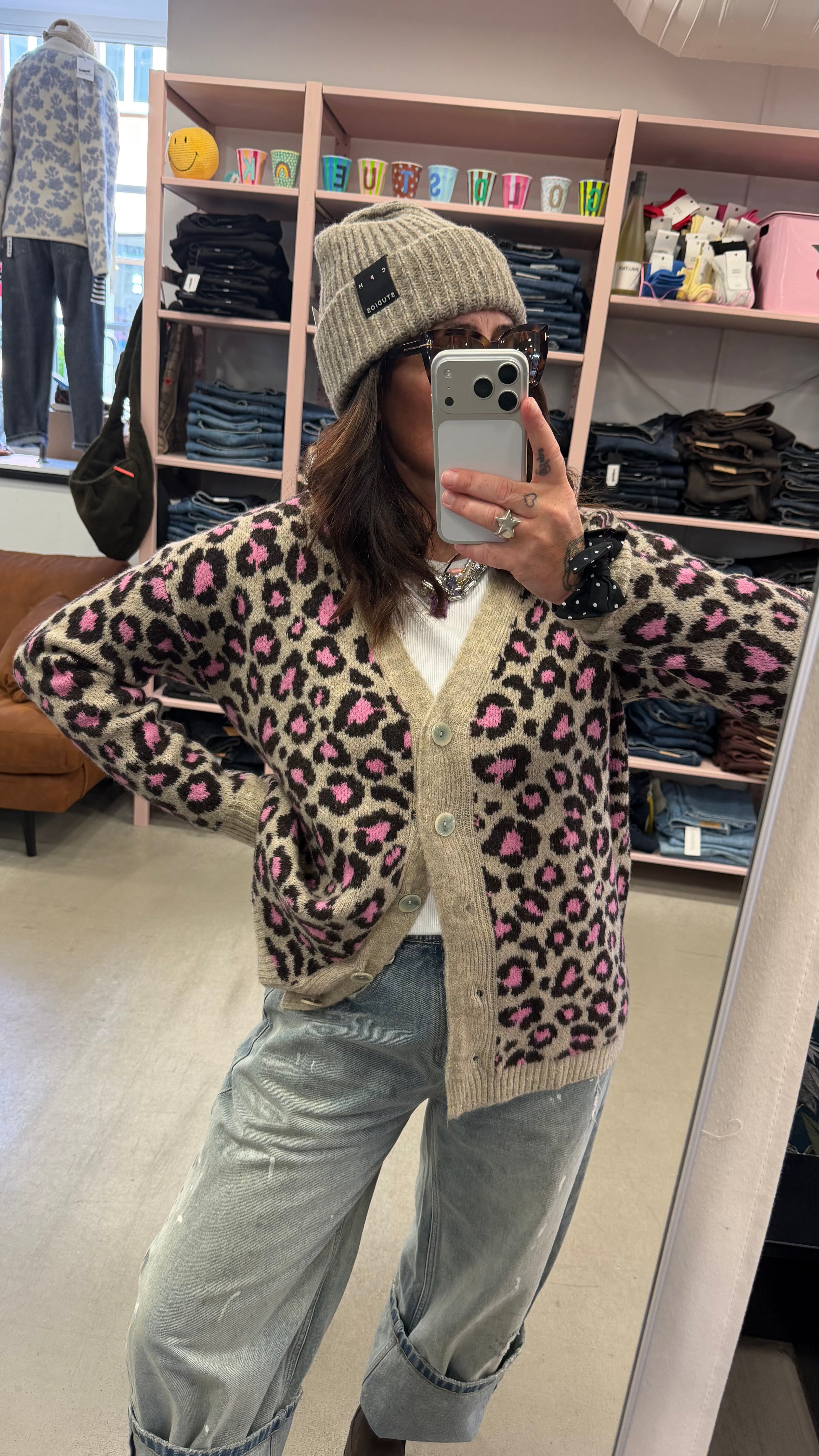 Cardigan Leo