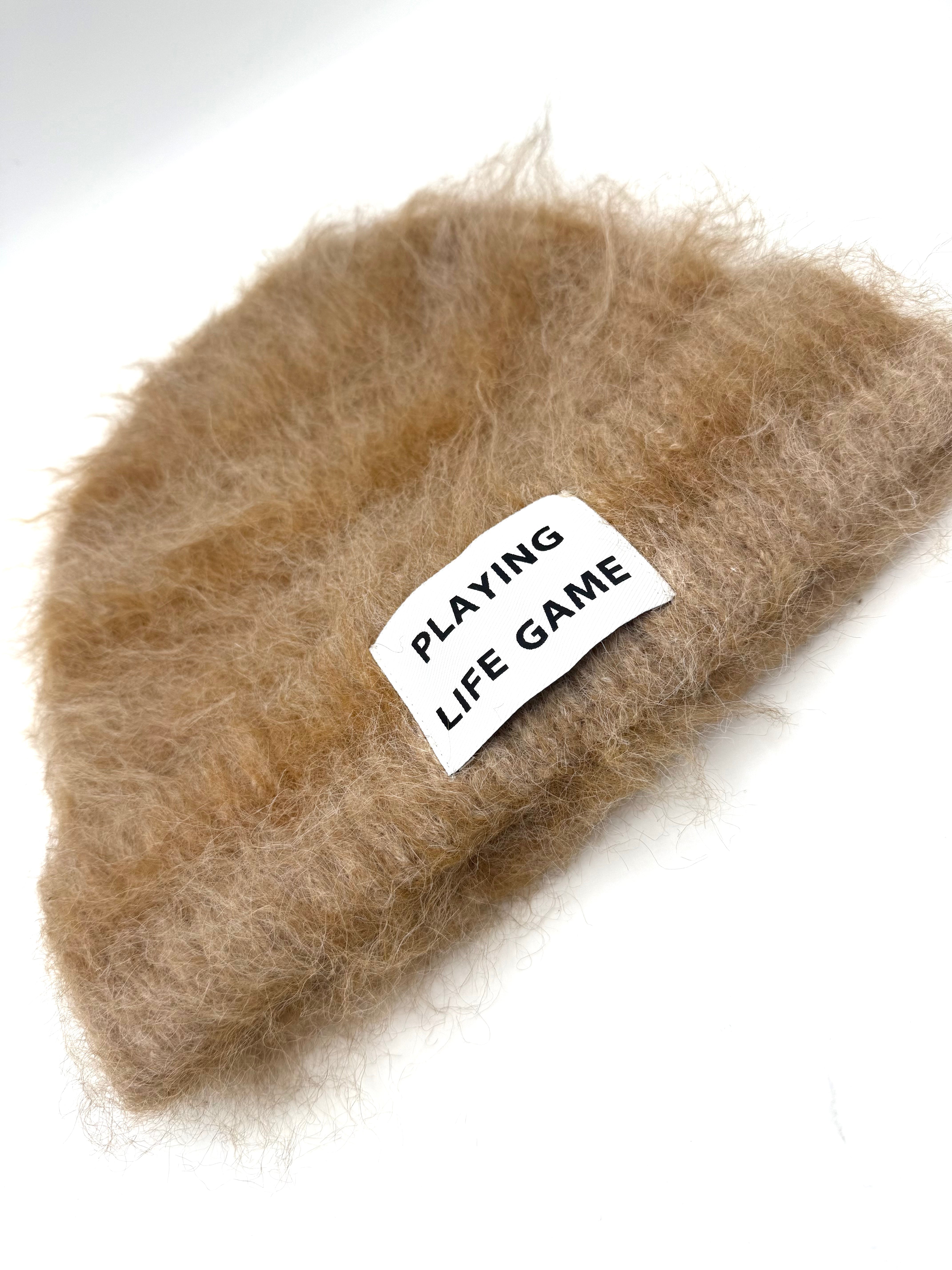 Mütze Verb to do playing