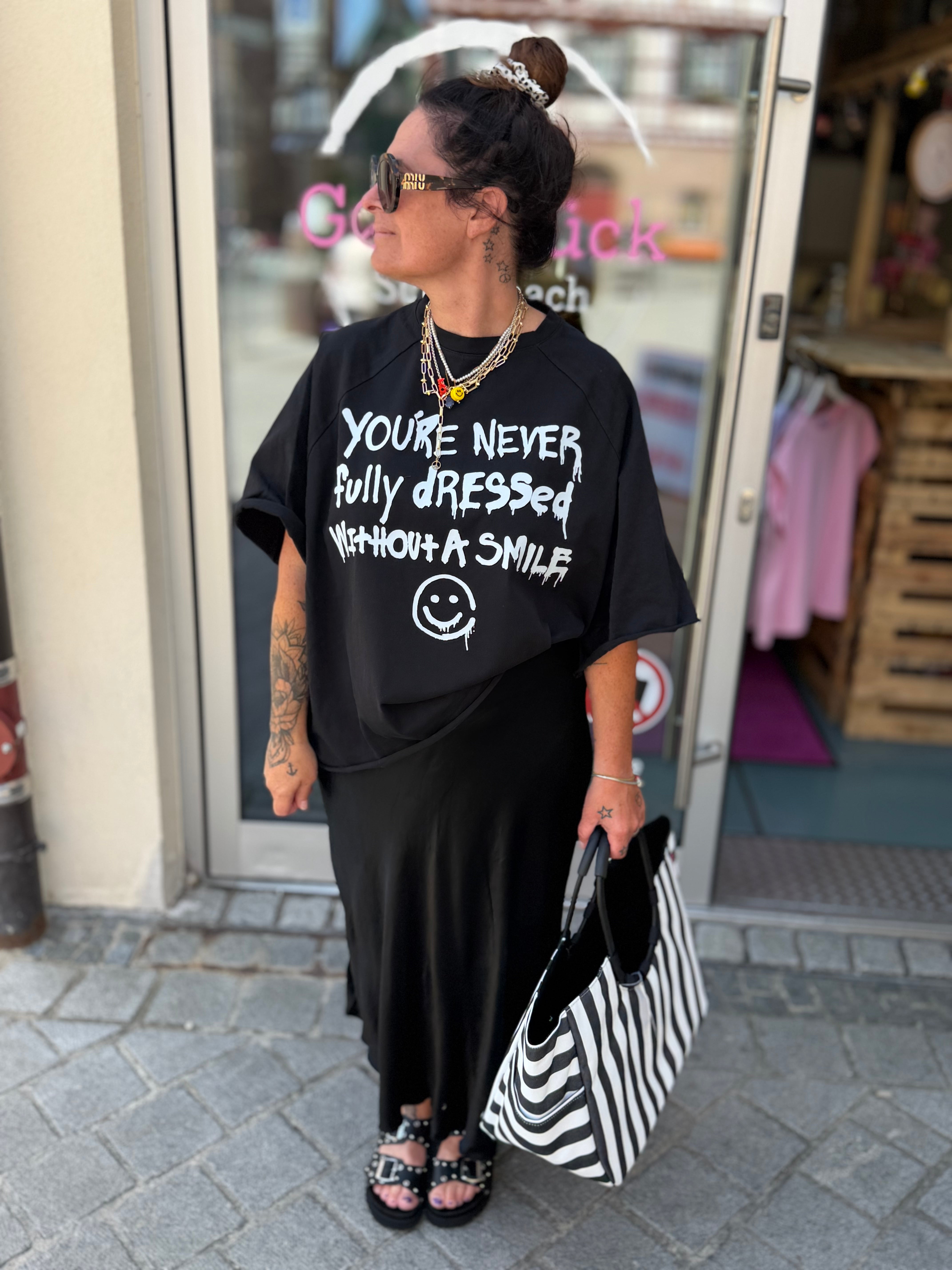 T-Shirt Never Dressed