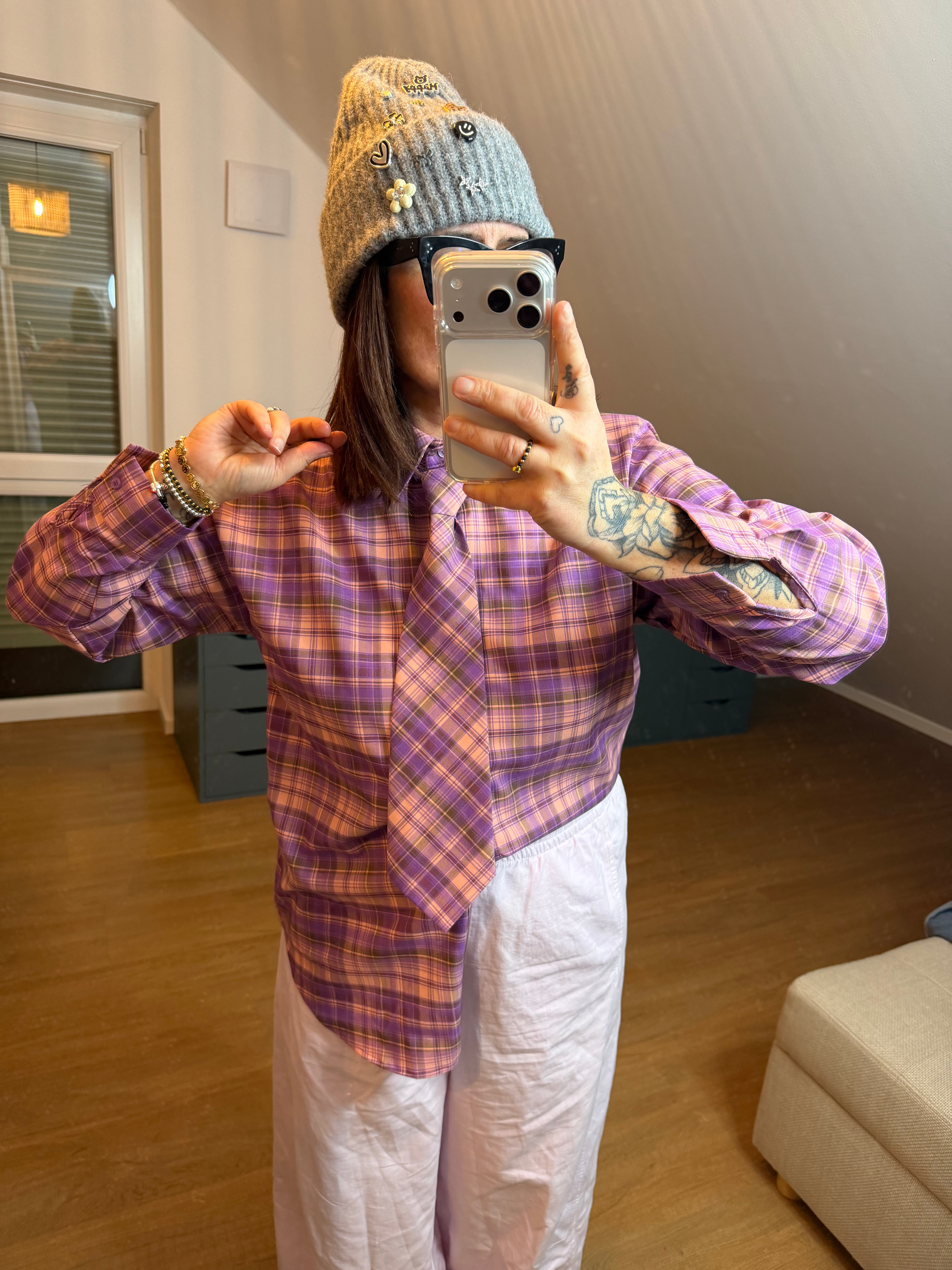 Bluse Krawatte