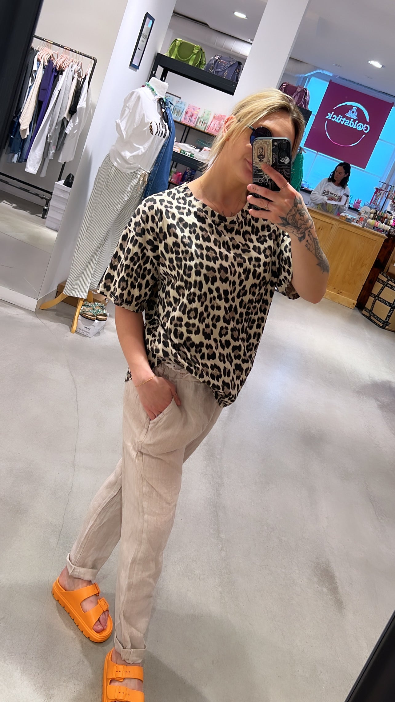 T-Shirt Leo