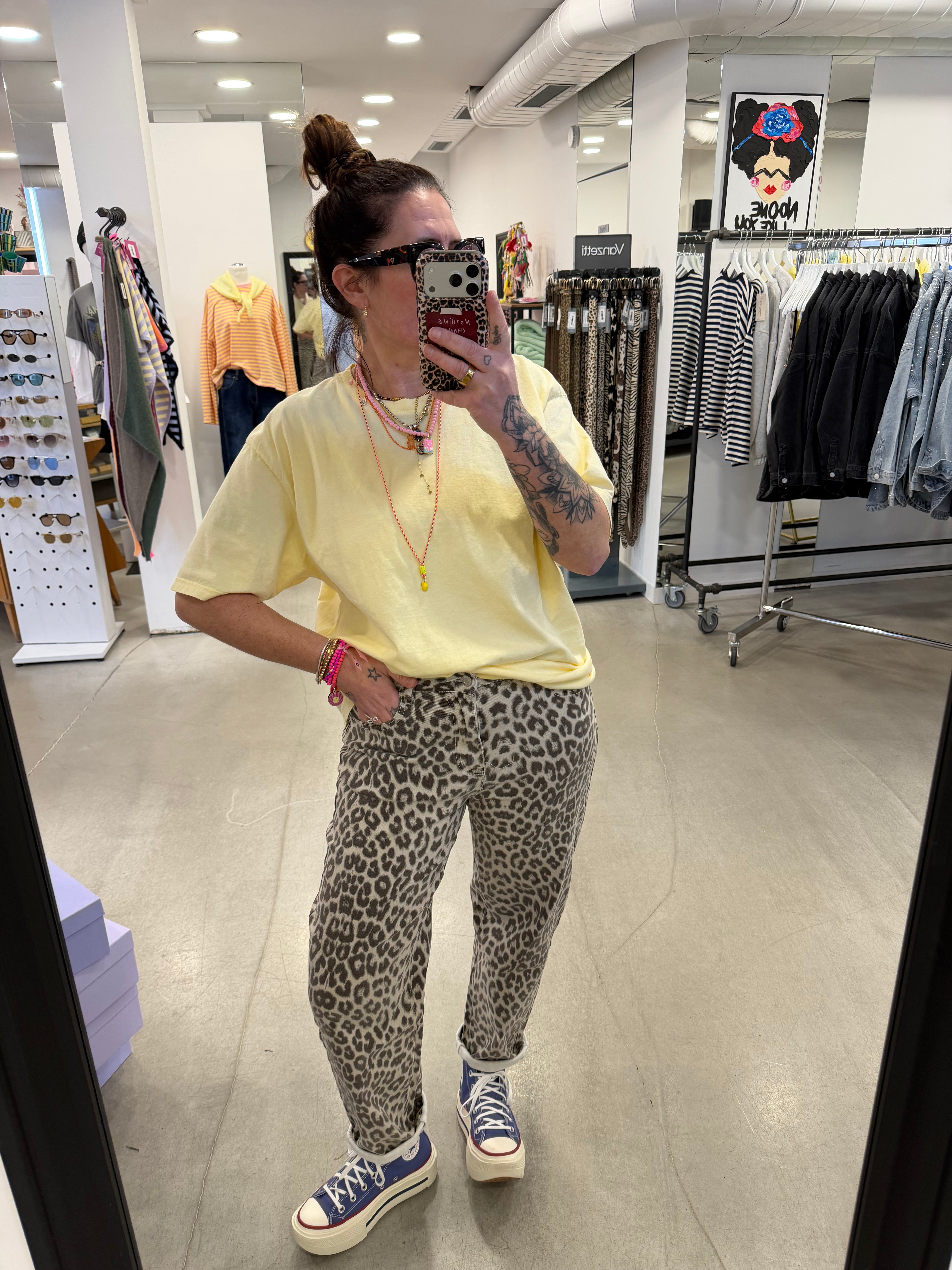 Hose Leo Mom