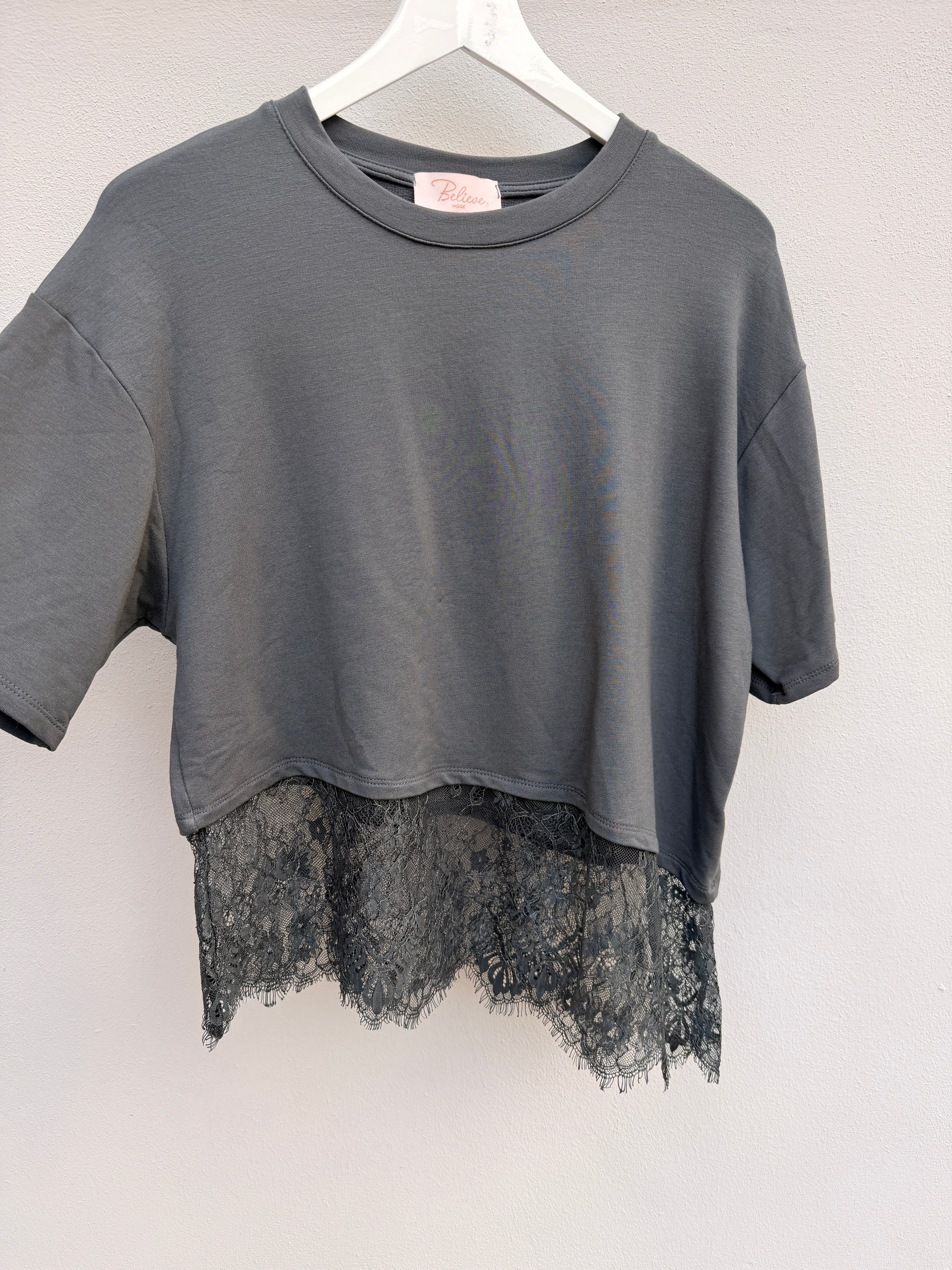 T-Shirt Spitze