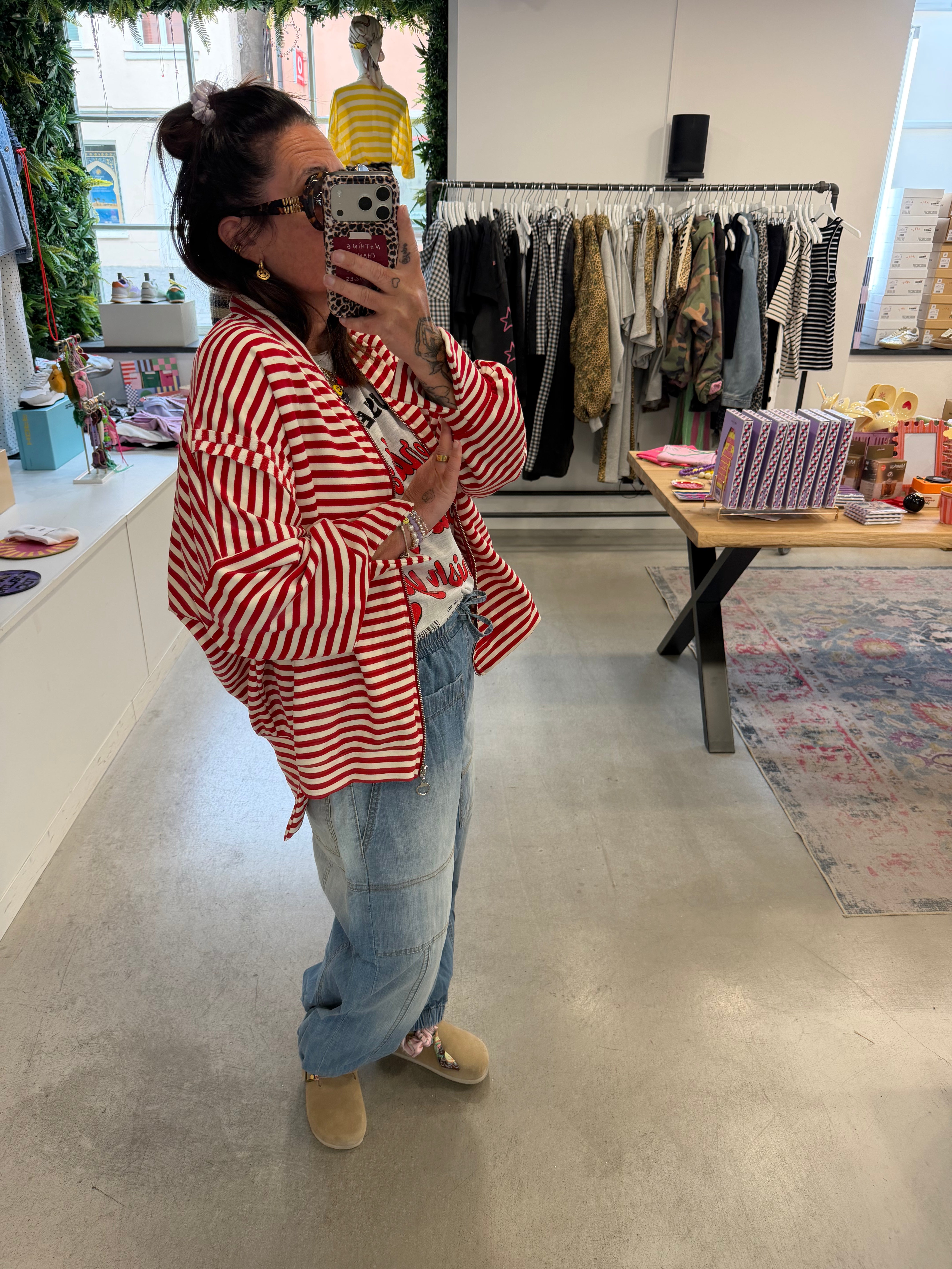 Jacke Lou