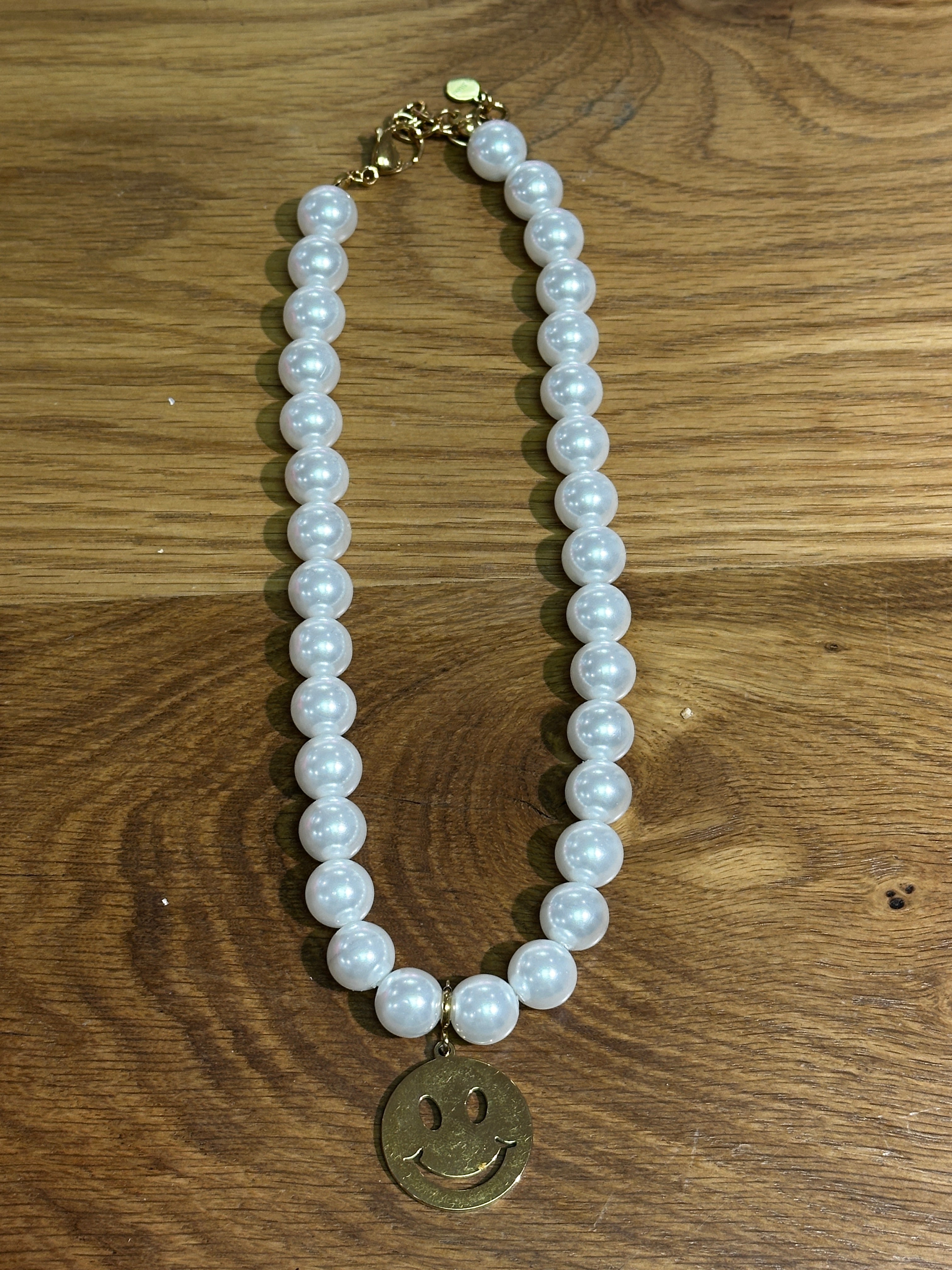 Kette Pearl Big Smiley Gold